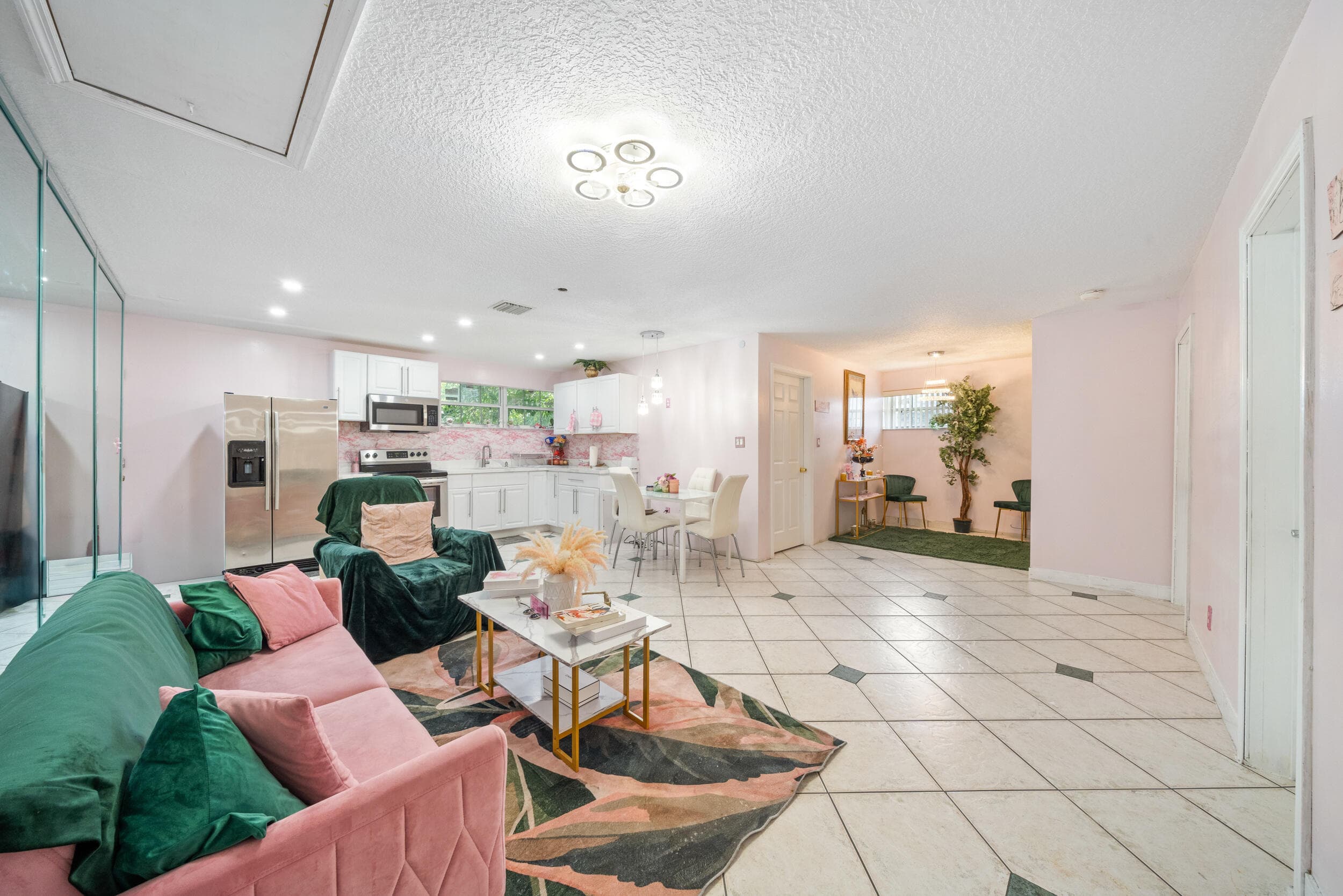 5720 Flagler Street, Hollywood, FL 33023 — photo 5 of 19