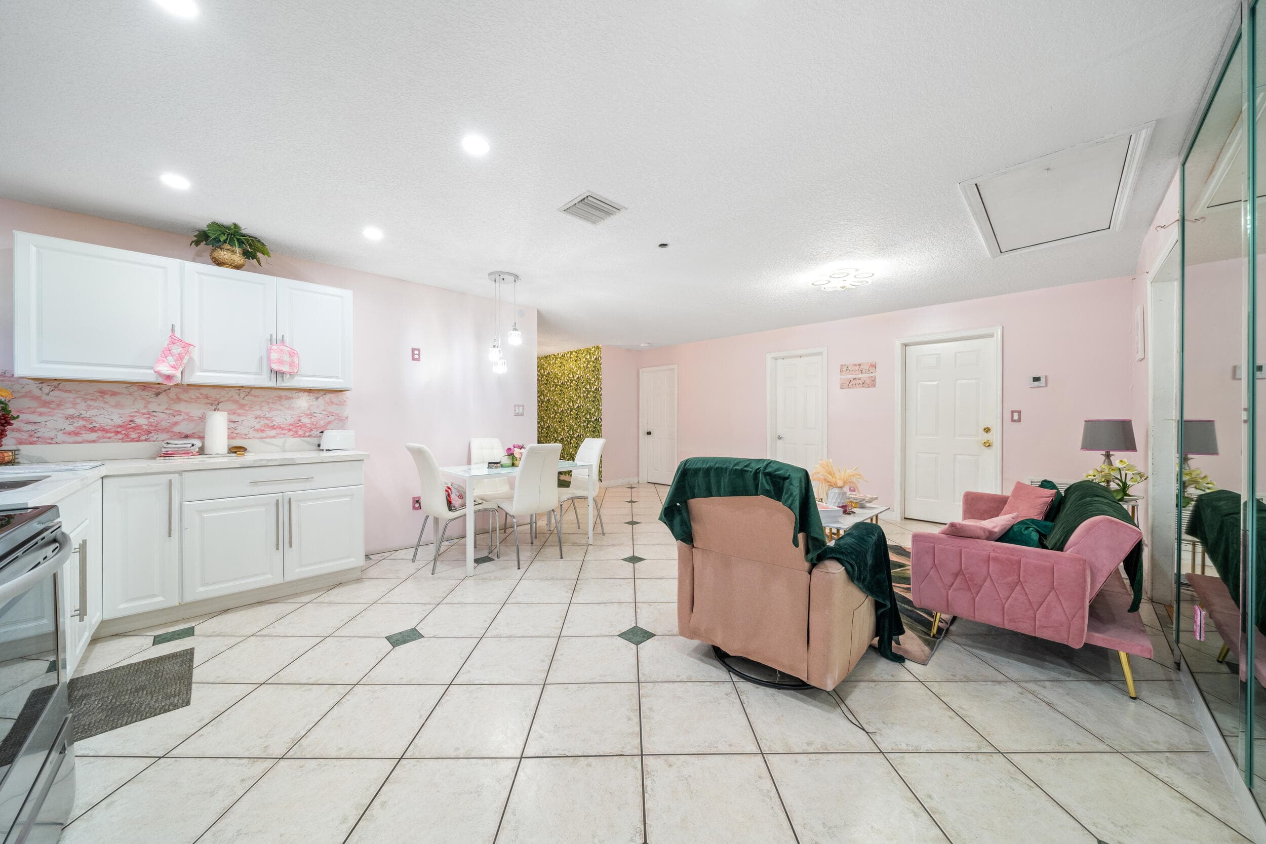 5720 Flagler Street, Hollywood, FL 33023 — photo 10 of 19
