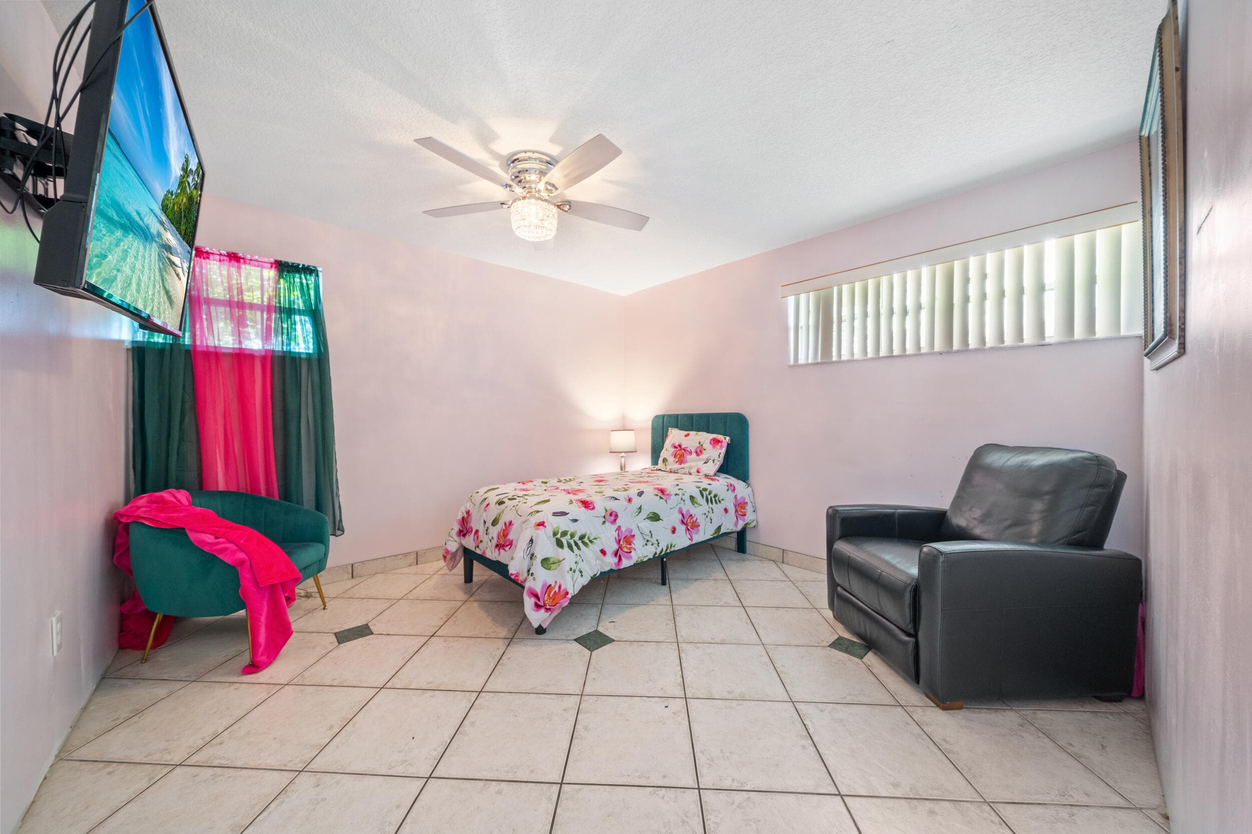 5720 Flagler Street, Hollywood, FL 33023 — photo 13 of 19