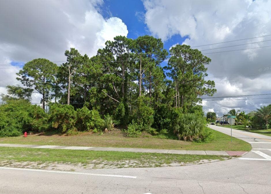 801 SW California Boulevard, Port St. Lucie, FL 34953 — photo 2 of 11