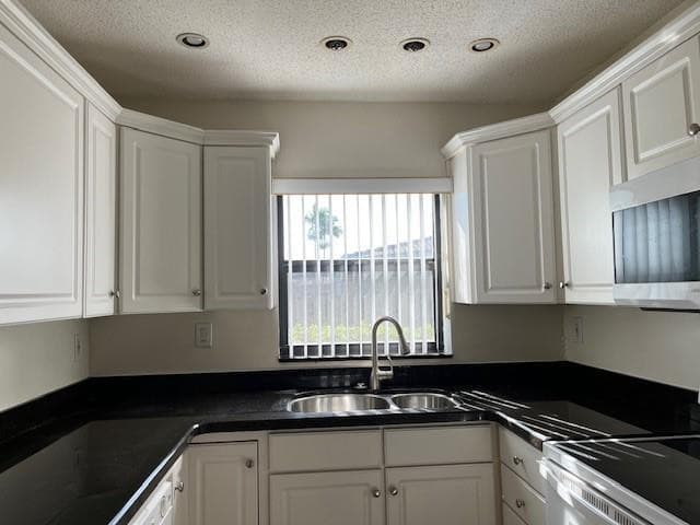 10631 NW 39th Street, Coral Springs, FL 33065 — photo 2 of 16