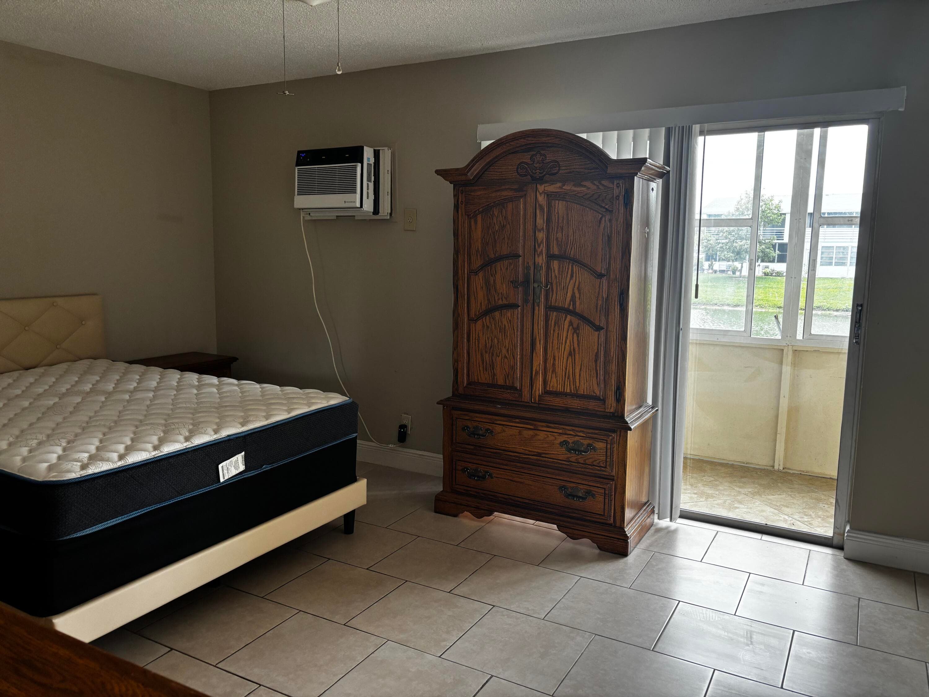 31 Northampton, West Palm Beach, FL 33417 — photo 10 of 19