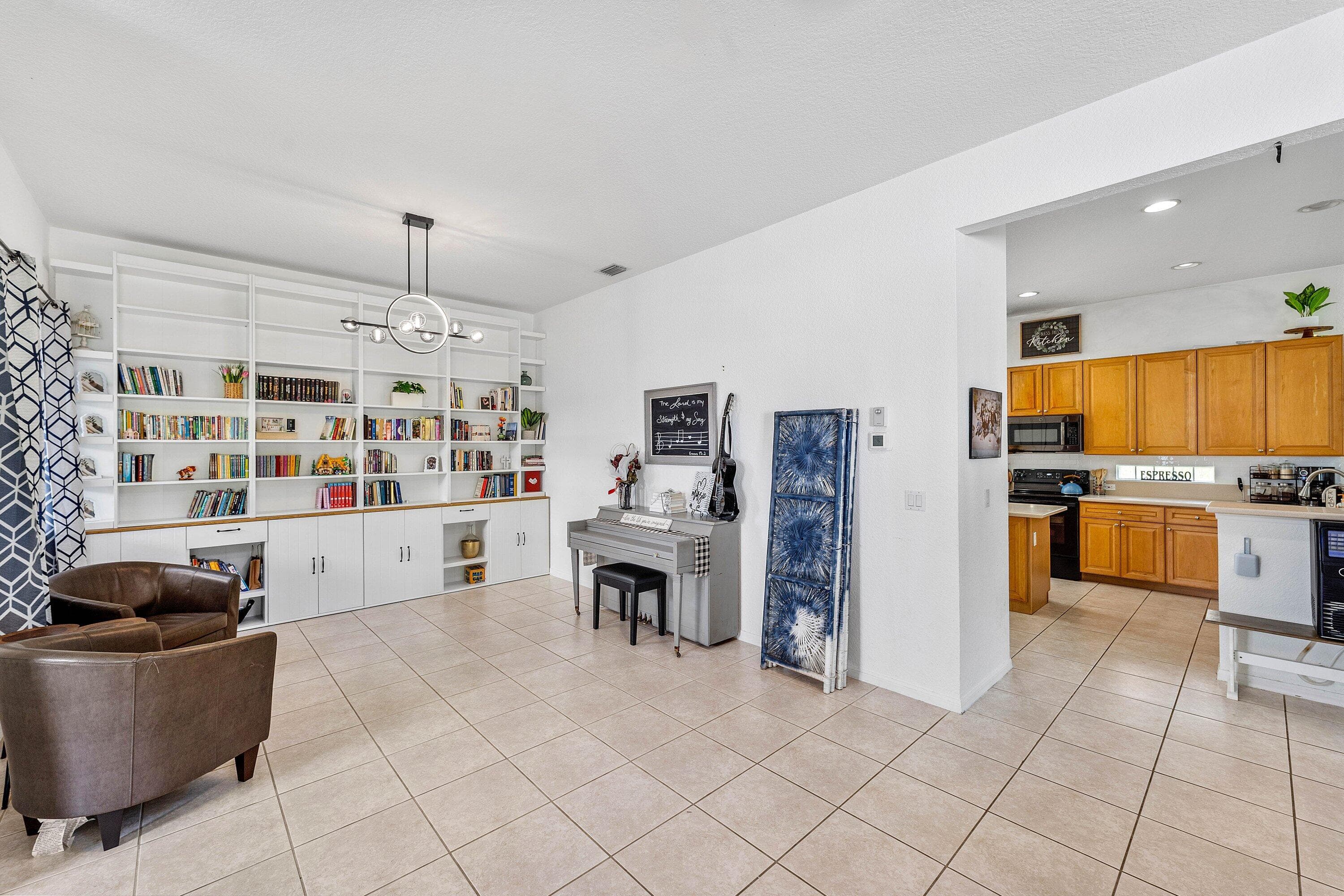 140 Bellezza Terrace, Royal Palm Beach, FL 33411 — photo 8 of 39