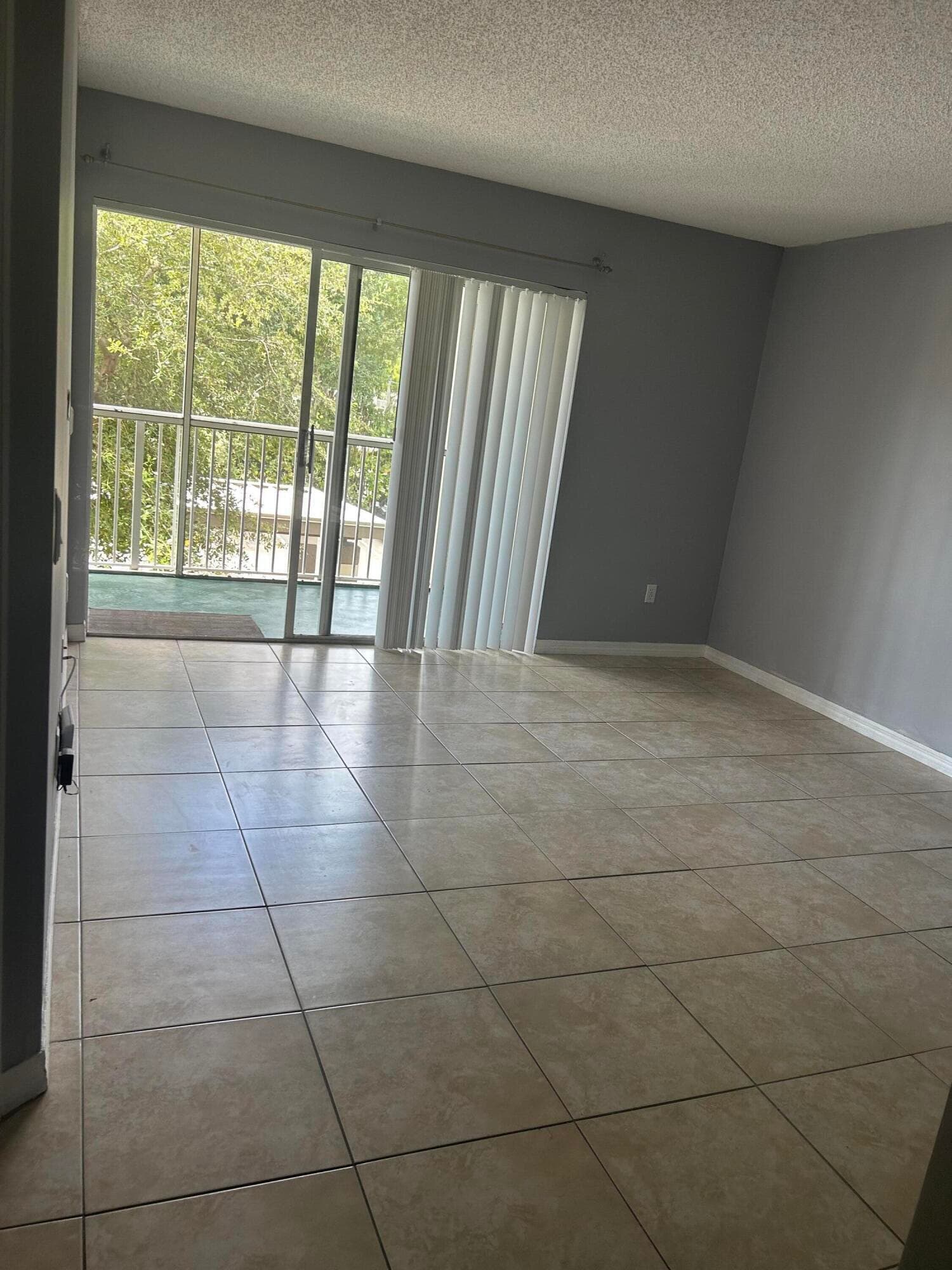 410 S Park 1-204, Hollywood, FL 33021 — photo 6 of 32