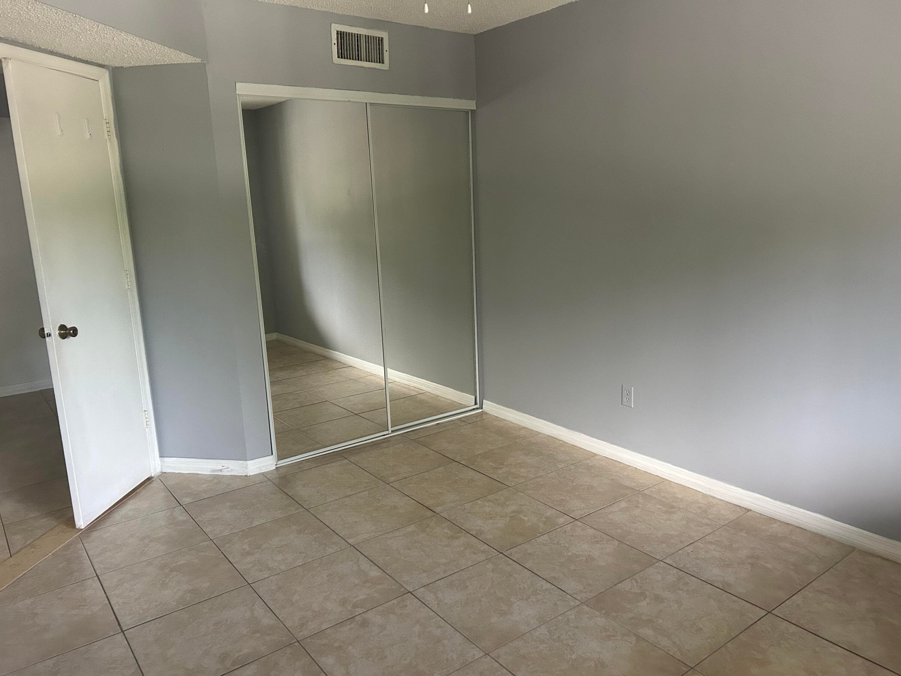 410 S Park 1-204, Hollywood, FL 33021 — photo 16 of 32