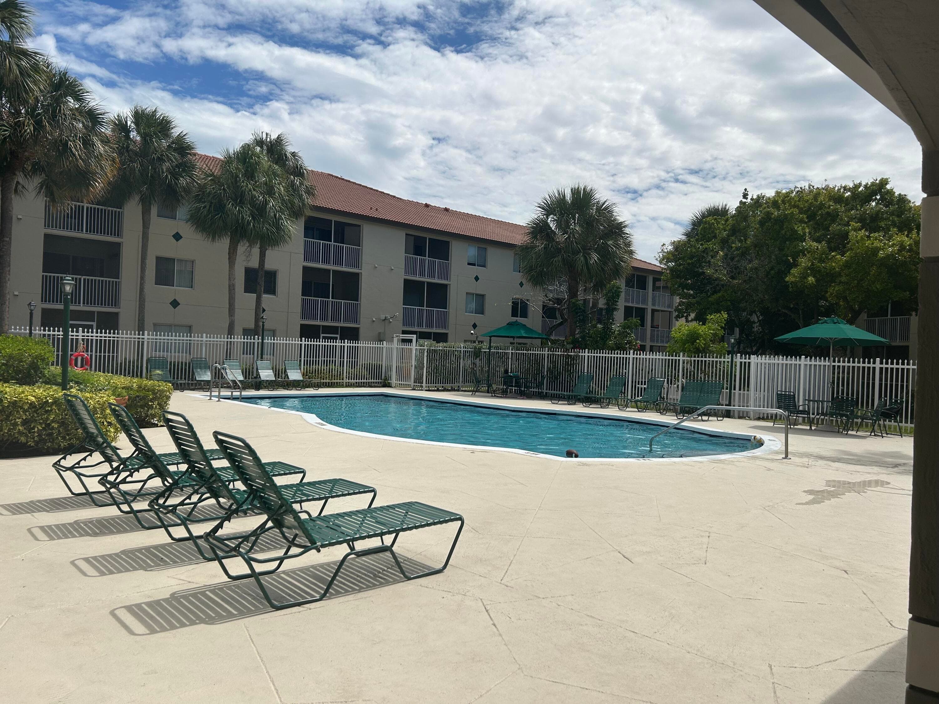 410 S Park 1-204, Hollywood, FL 33021 — photo 29 of 32