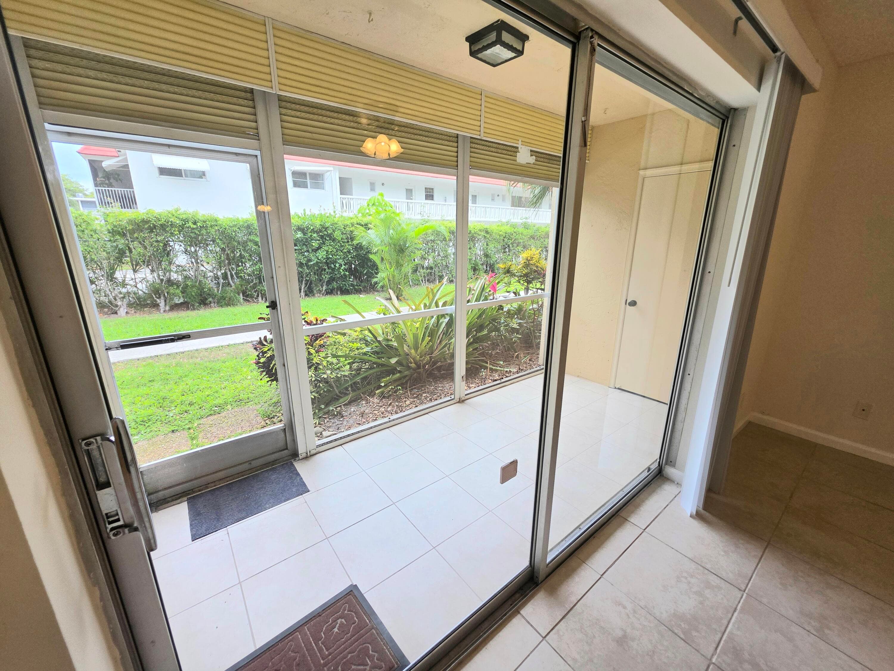 959 SE 2nd Avenue 101, Deerfield Beach, FL 33441 — photo 19 of 28