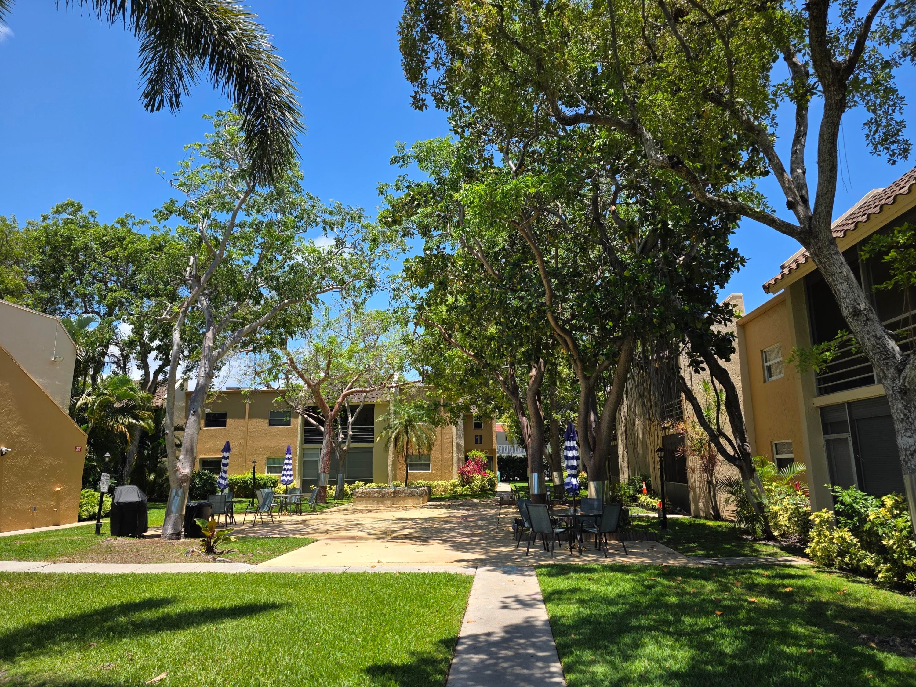 959 SE 2nd Avenue 101, Deerfield Beach, FL 33441 — photo 26 of 28