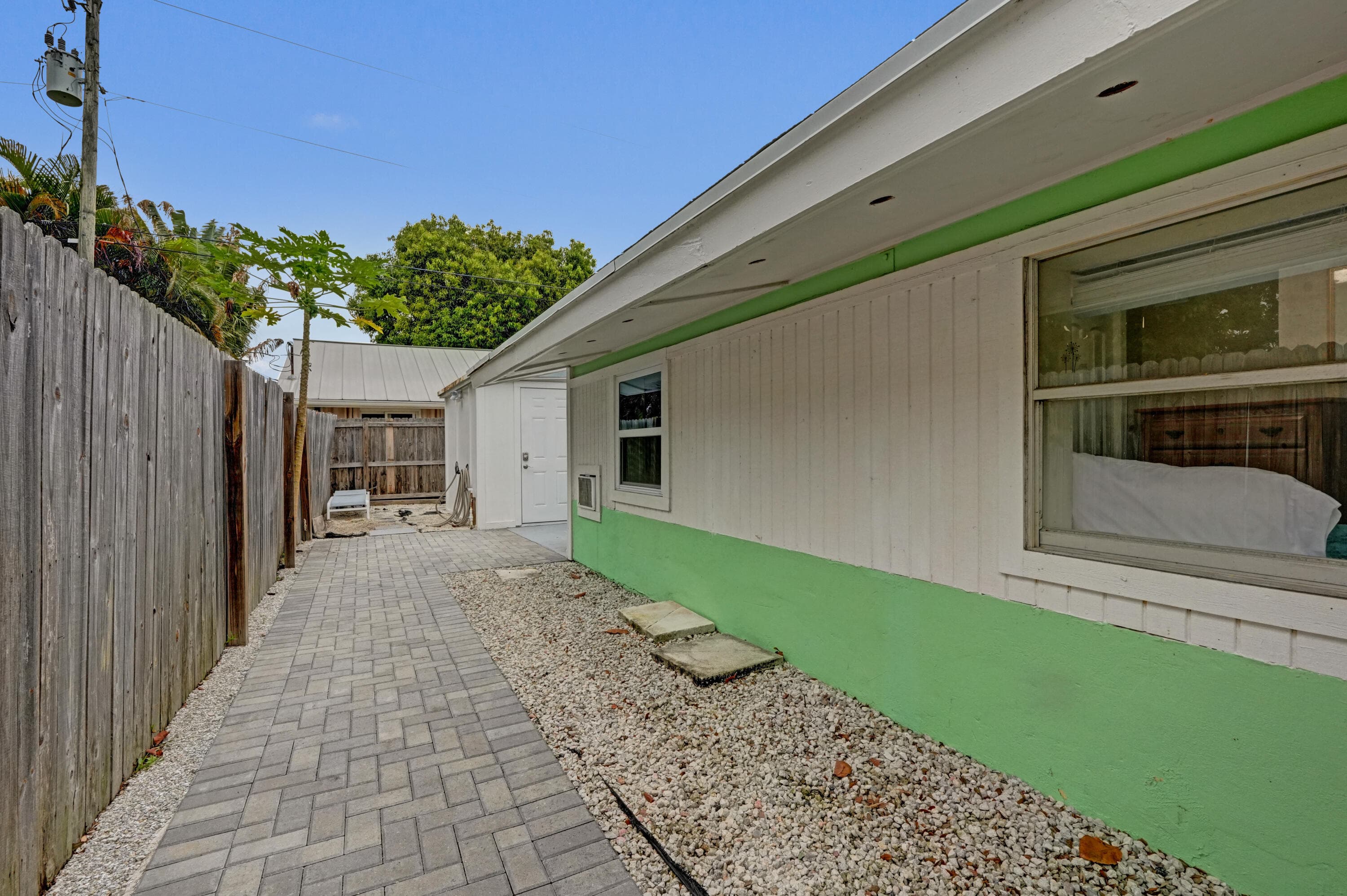 1947 Holman Drive, North Palm Beach, FL 33408 — photo 25 of 49