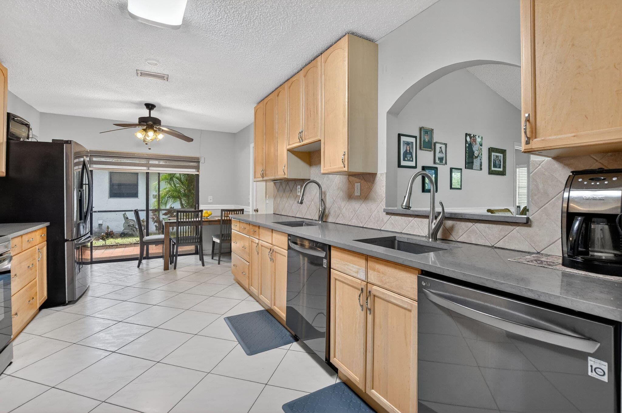 7833 San Marcos Place, Boca Raton, FL 33433 — photo 6 of 40