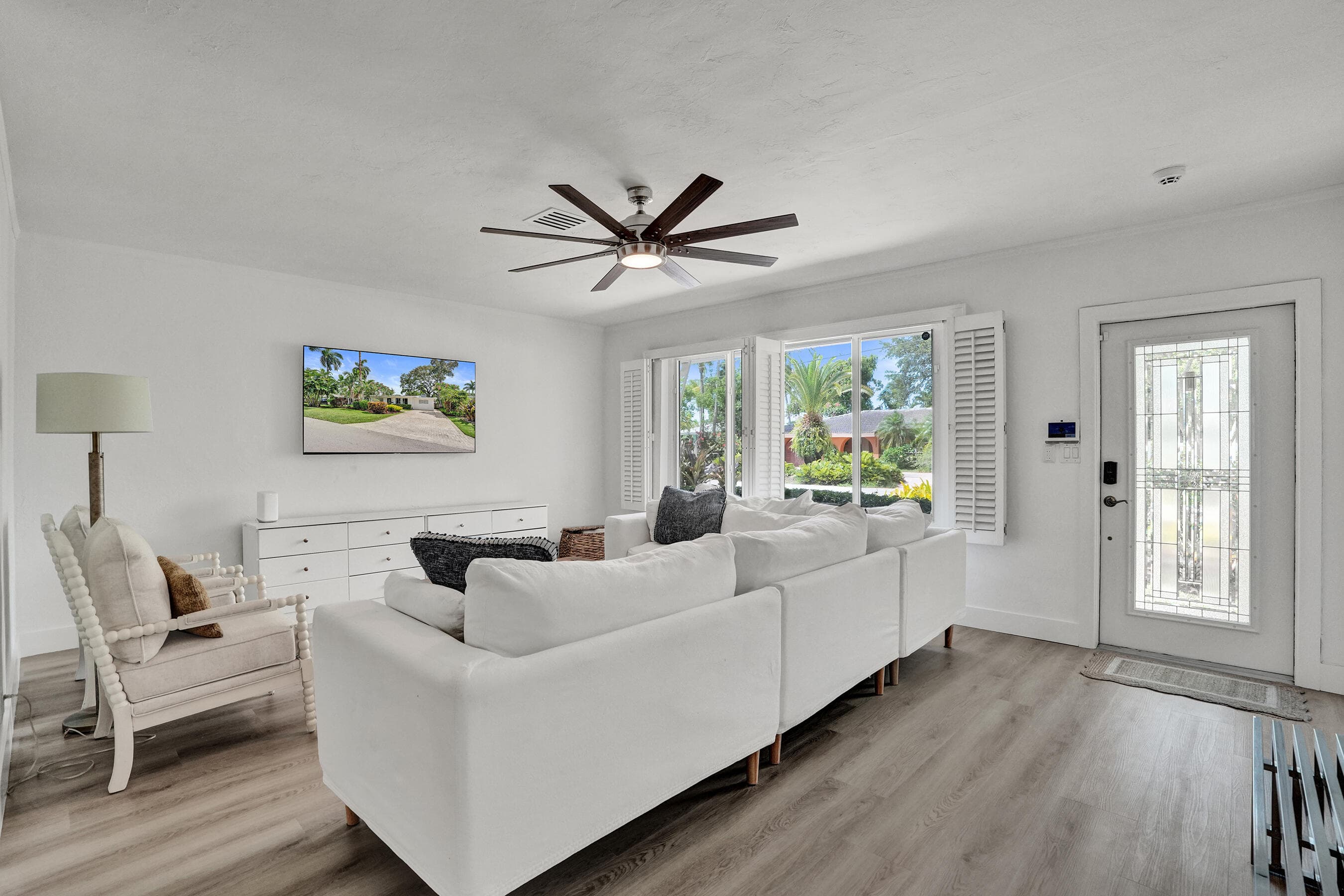 1528 NE 28th Drive, Wilton Manors, FL 33334 — photo 3 of 36