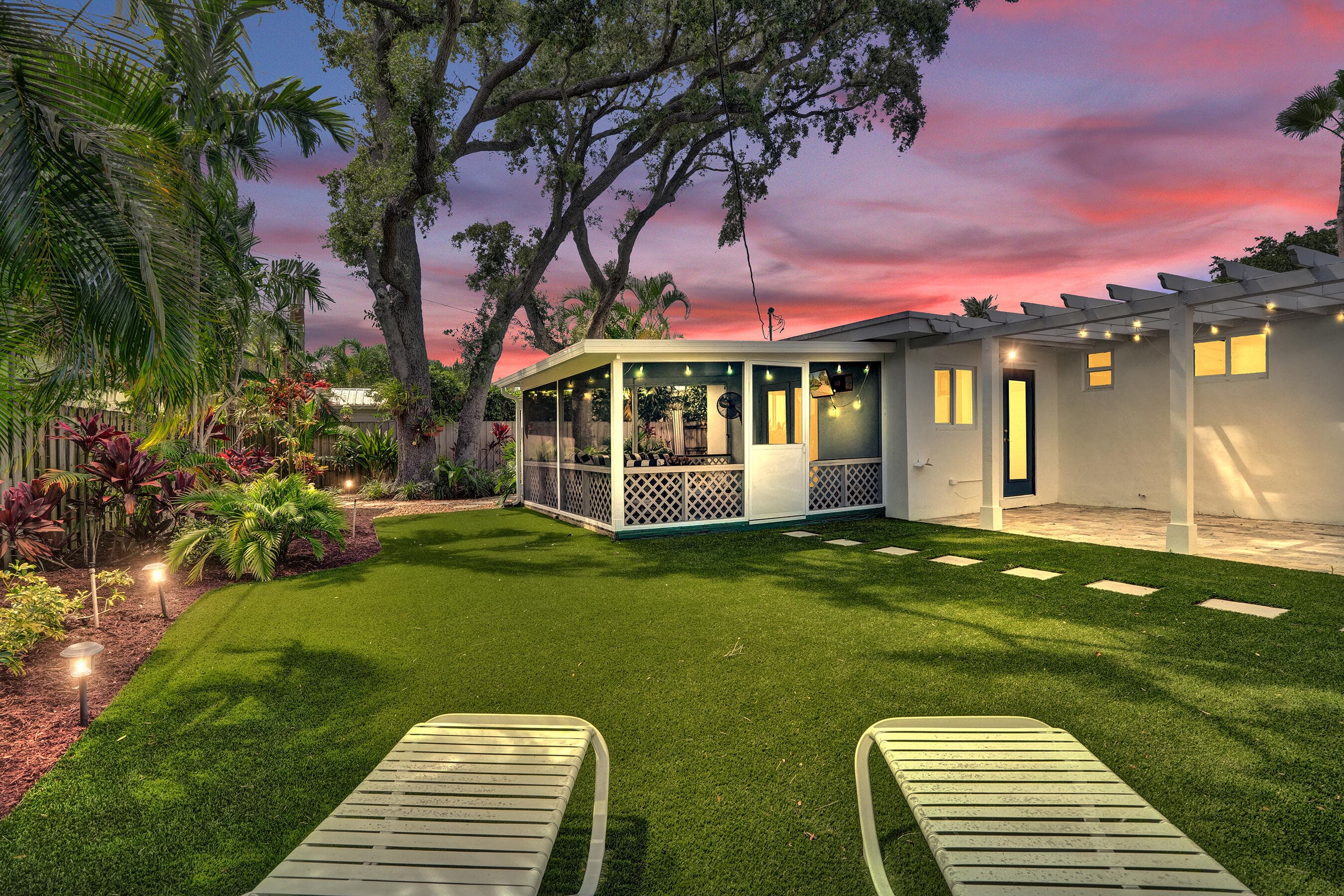 1528 NE 28th Drive, Wilton Manors, FL 33334 — photo 32 of 36