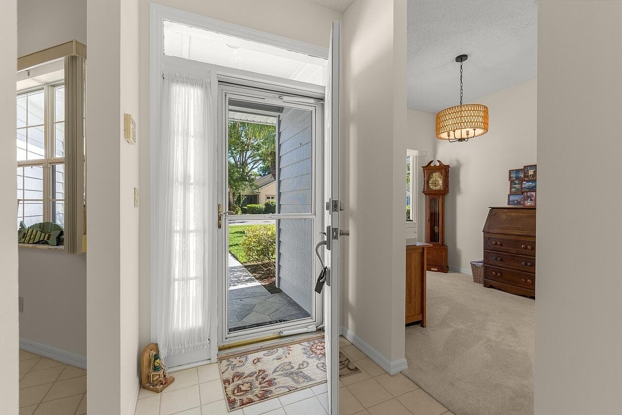 431 Tamarind Place, Vero Beach, FL 32962 — photo 3 of 50