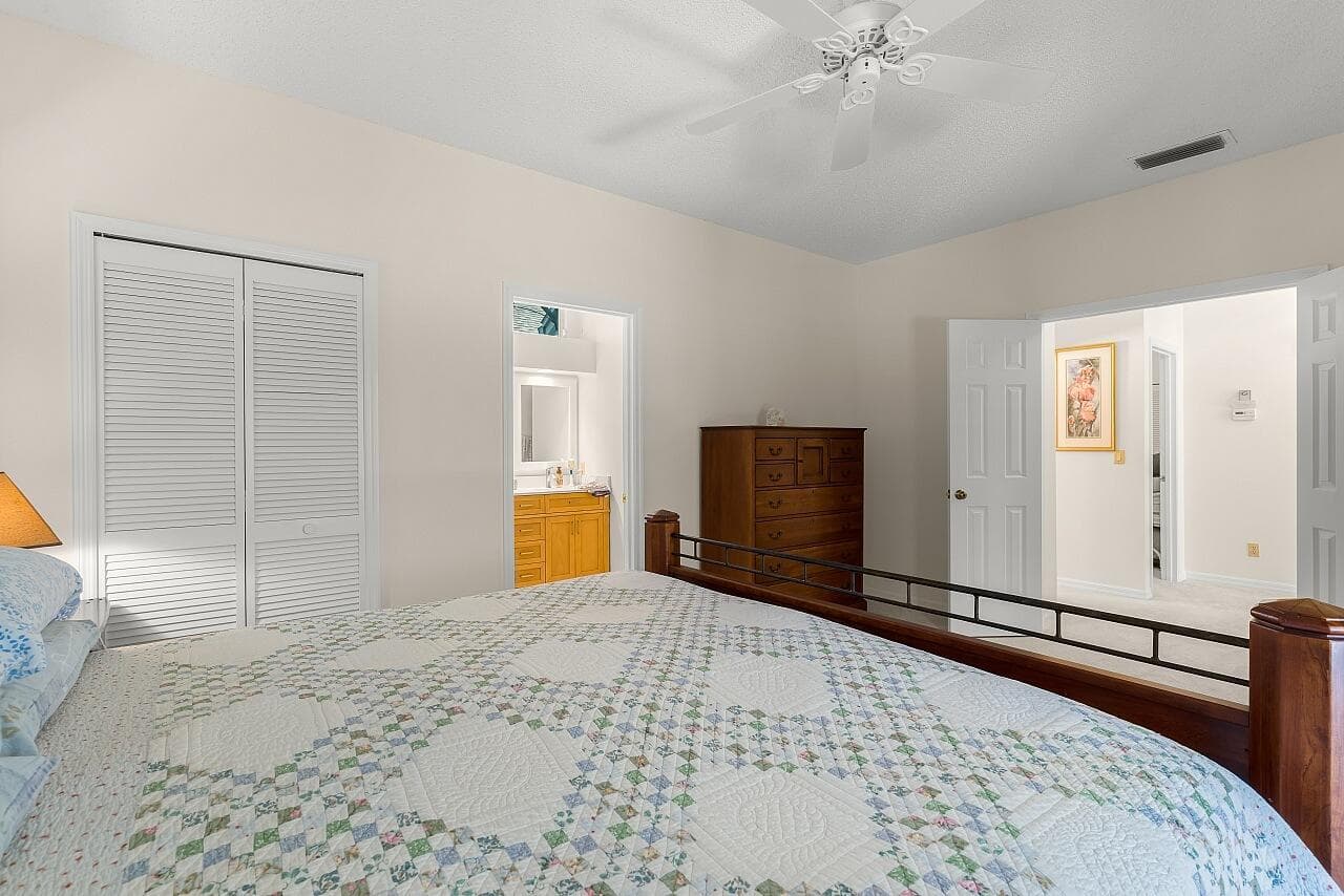431 Tamarind Place, Vero Beach, FL 32962 — photo 23 of 50