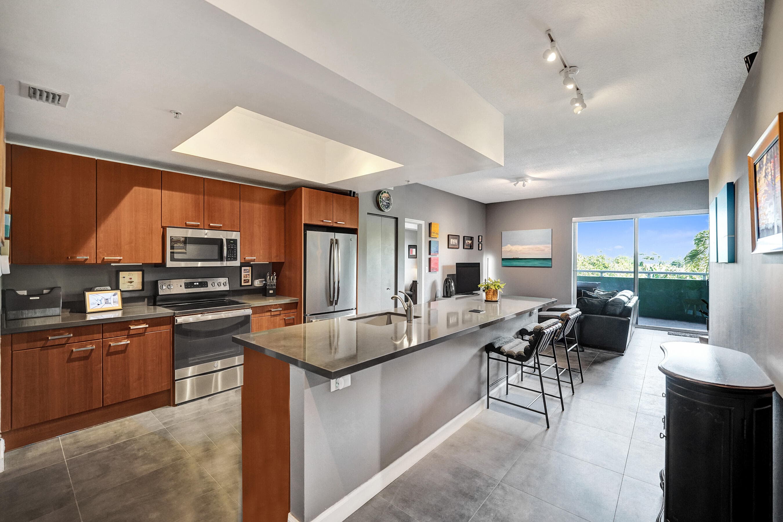 2301 Wilton Drive R309, Wilton Manors, FL 33305 — photo 1 of 53