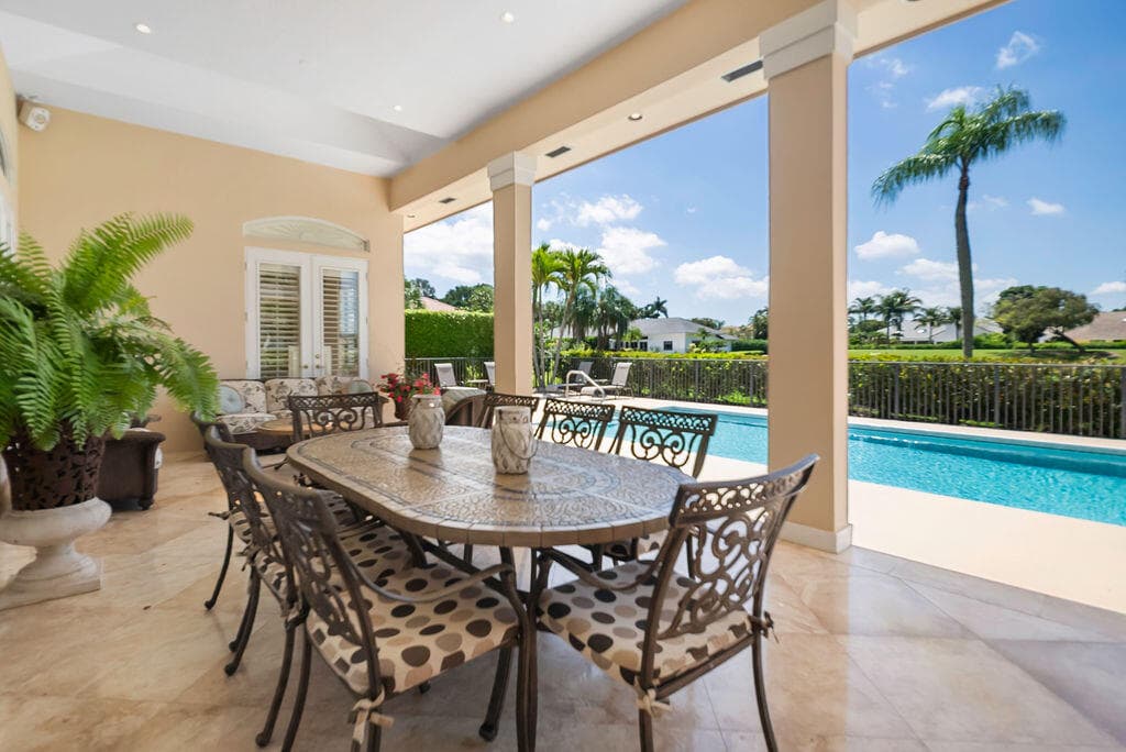 83 Sandbourne Lane, Palm Beach Gardens, FL 33418 — photo 14 of 77