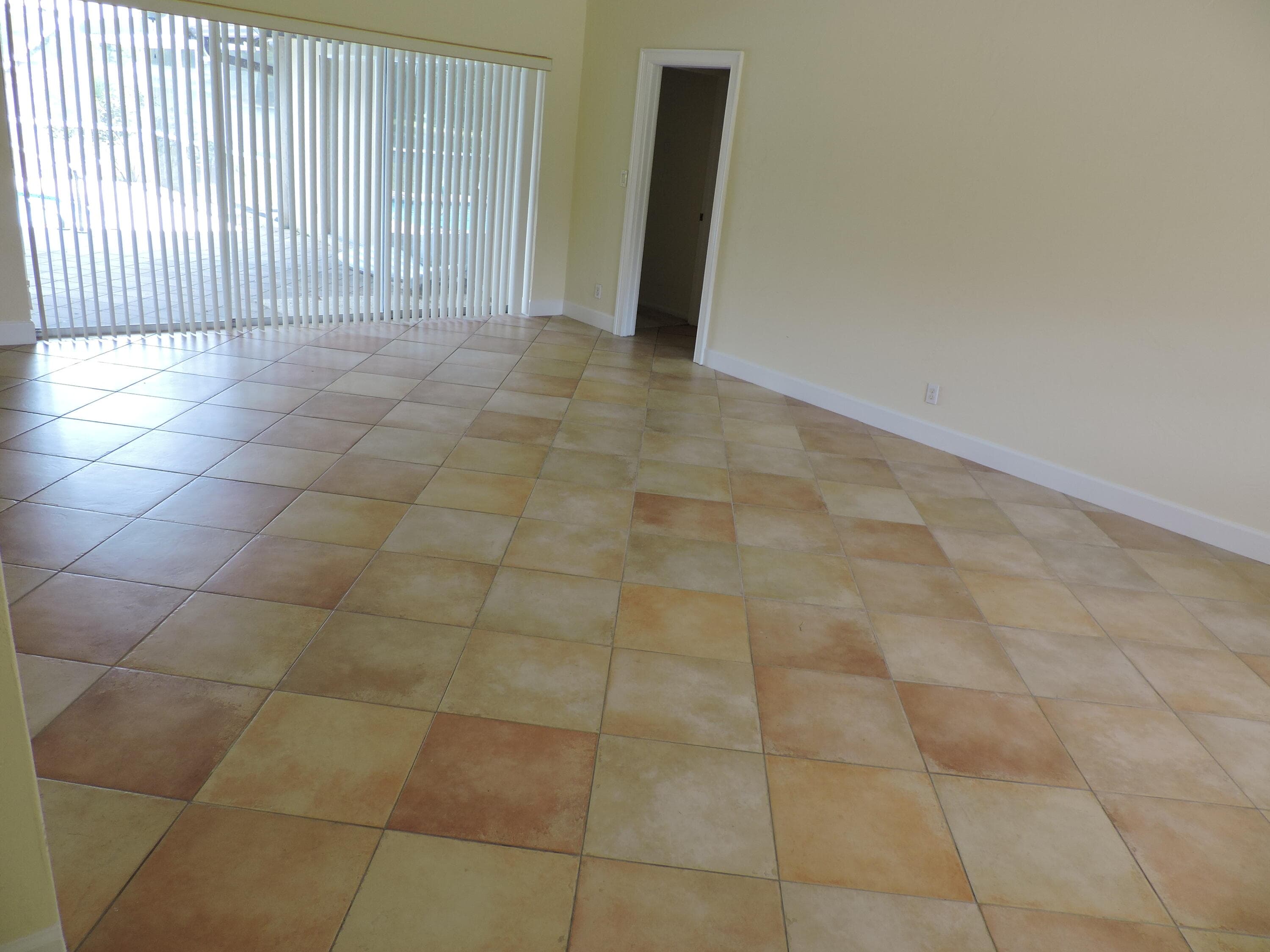 4529 Square Lake Drive, Palm Beach Gardens, FL 33418 — photo 10 of 45