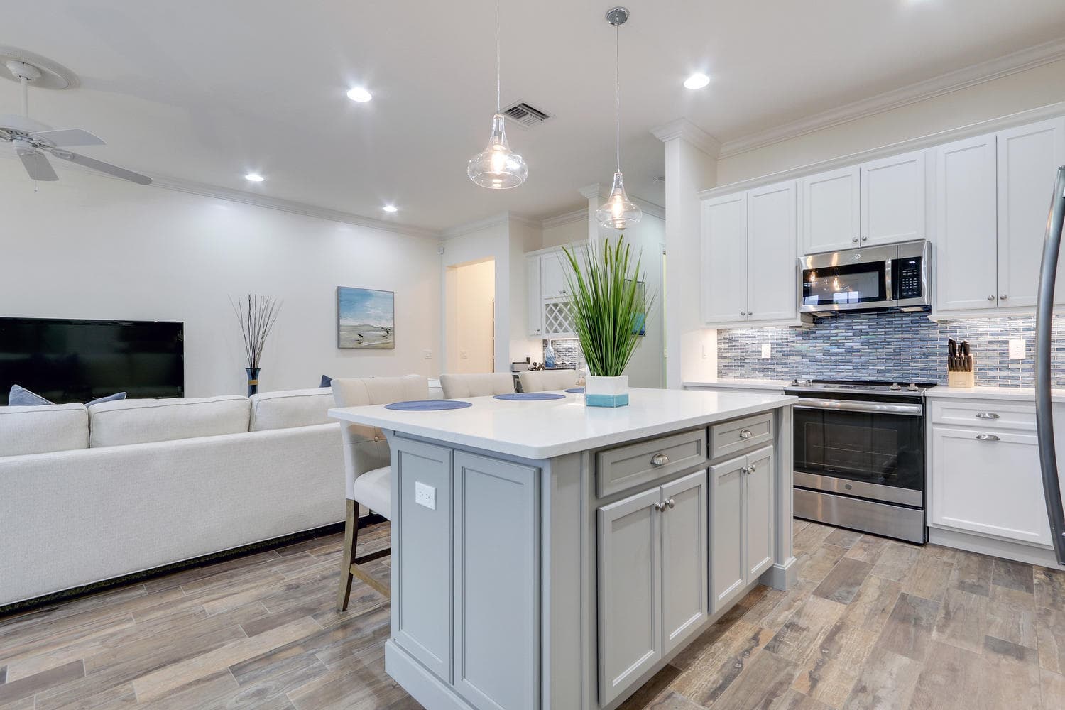 114 Ocean Breeze Drive, Juno Beach, FL 33408 — photo 10 of 31