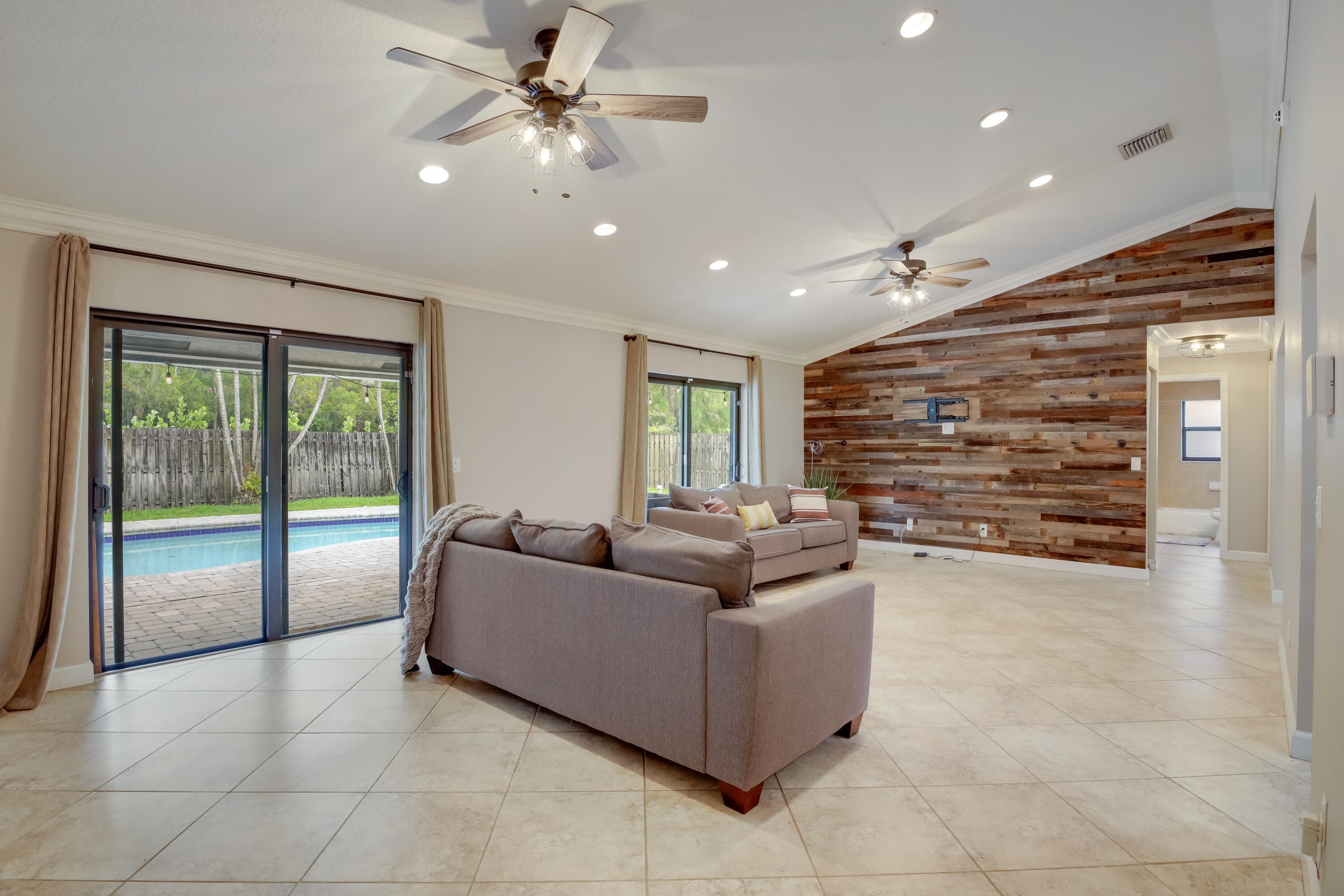542 Indigo Avenue, Wellington, FL 33414 — photo 4 of 39