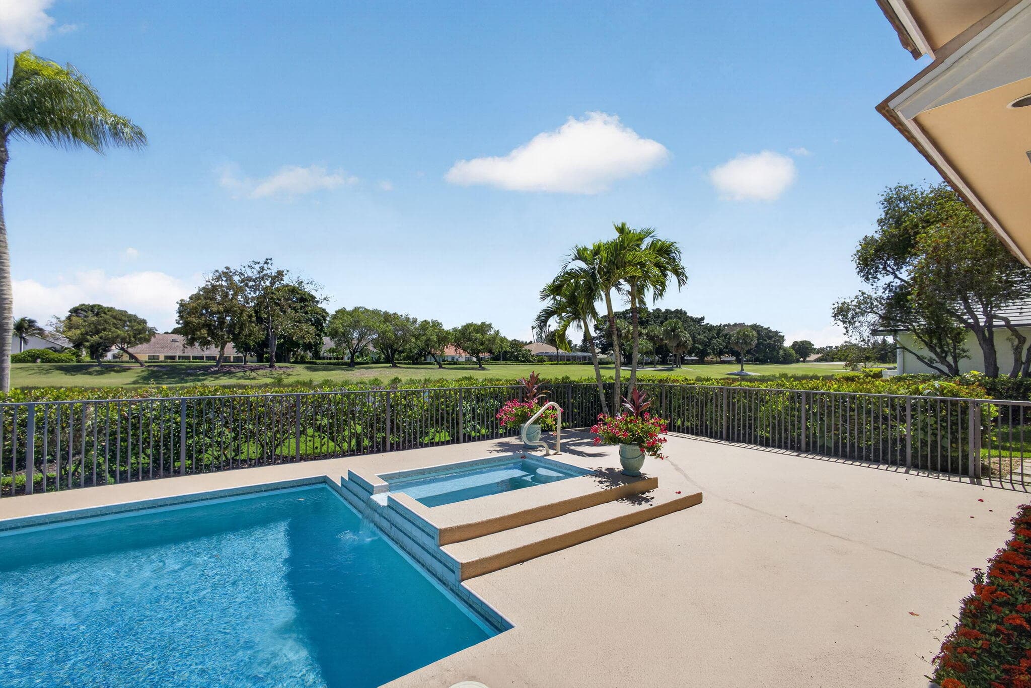 83 Sandbourne Lane, Palm Beach Gardens, FL 33418 — photo 8 of 77