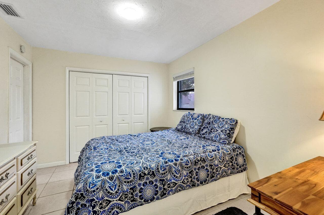 1718 Ridge Road, North Palm Beach, FL 33408 — photo 24 of 38