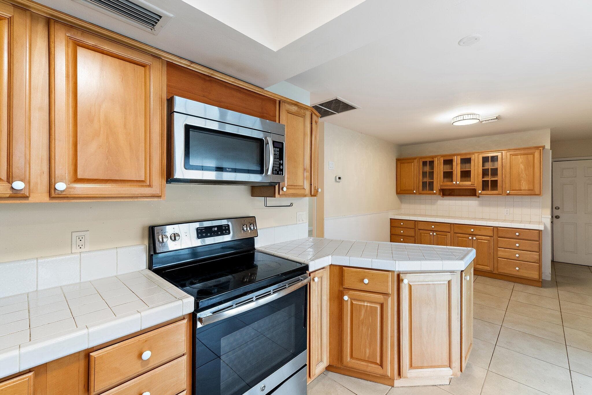 678 Riverside Drive, Palm Beach Gardens, FL 33410 — photo 18 of 44