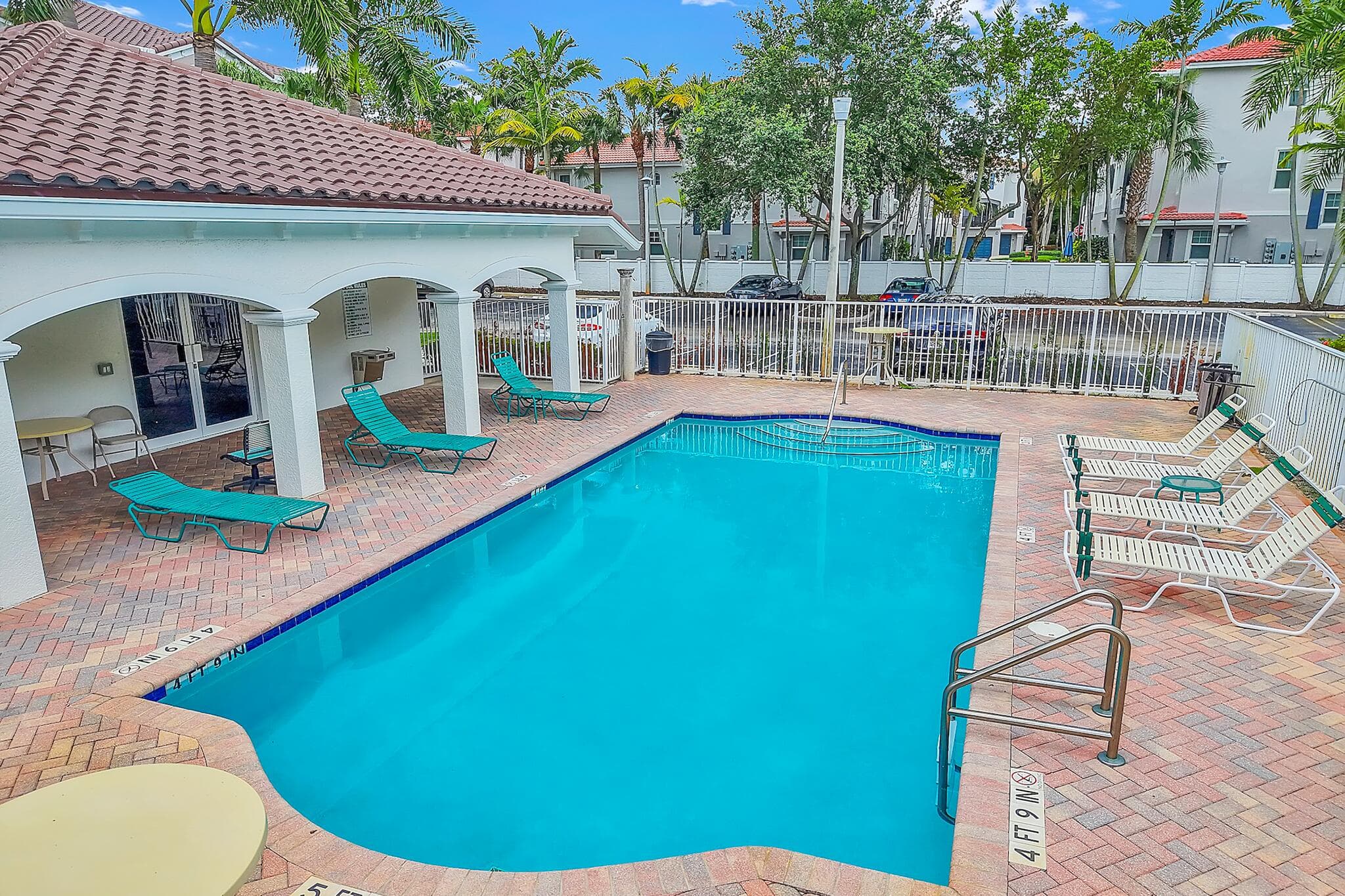 528 Bayfront Drive, Boynton Beach, FL 33435 — photo 3 of 16