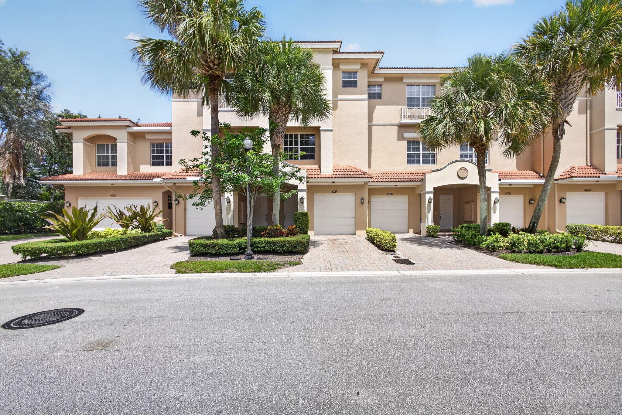 4710 Artesa Way E, Palm Beach Gardens, FL 33418 — photo 2 of 51