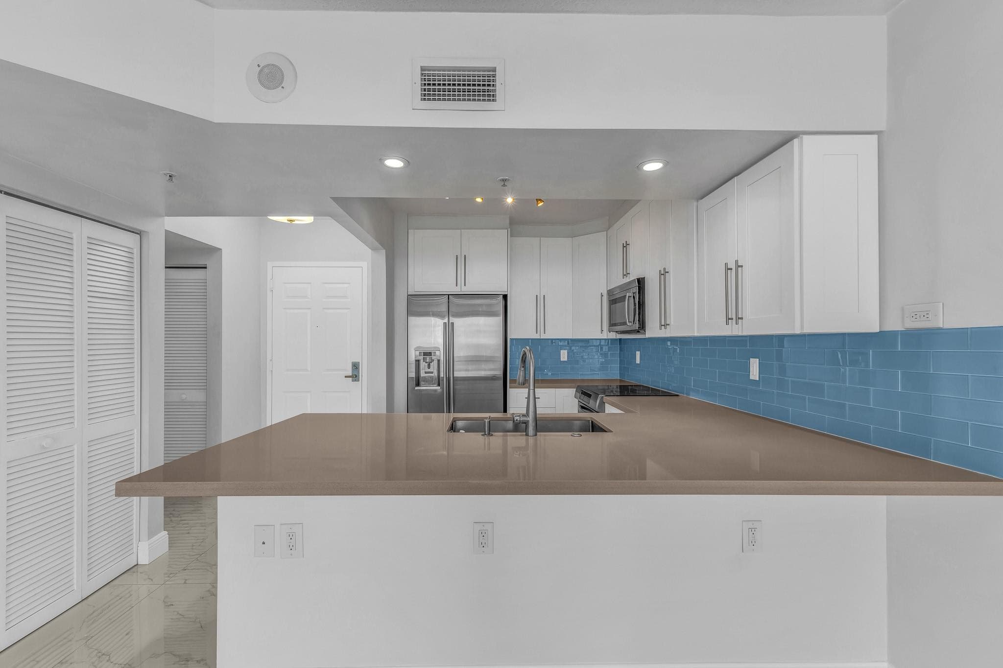 3020 NE 32nd Street Unit 905, Fort Lauderdale, FL 33306 — photo 5 of 50