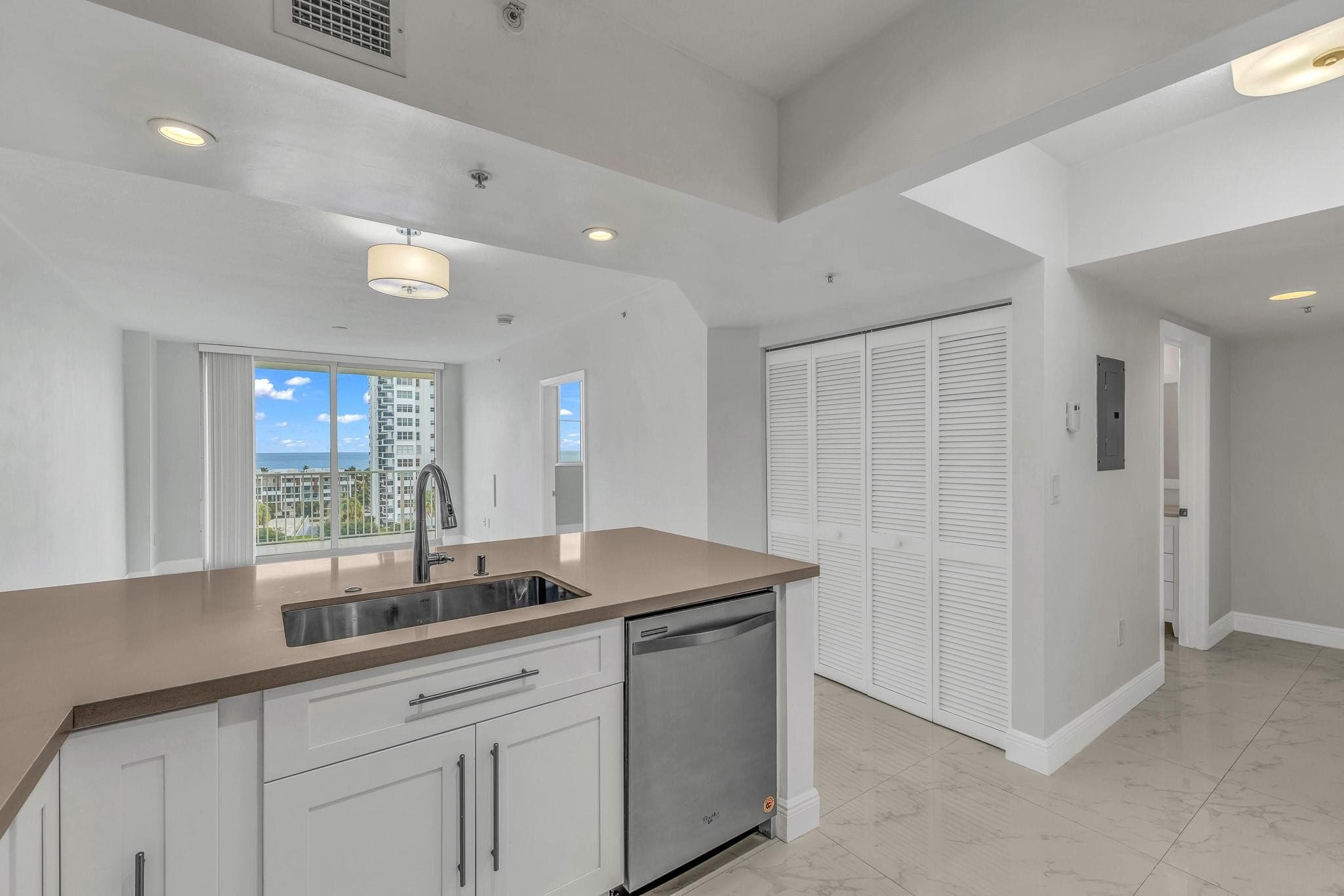 3020 NE 32nd Street Unit 905, Fort Lauderdale, FL 33306 — photo 7 of 50