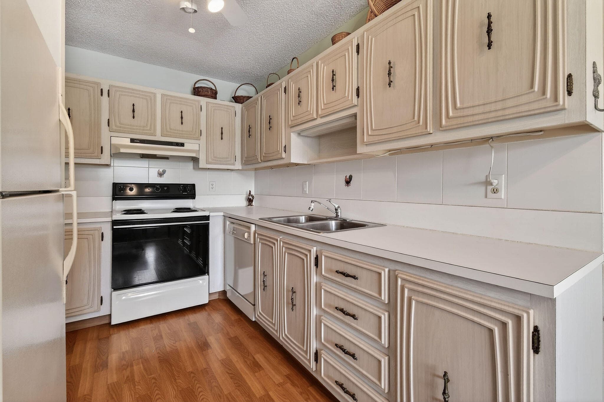 13837 Via Flora E, Delray Beach, FL 33484 — photo 12 of 36