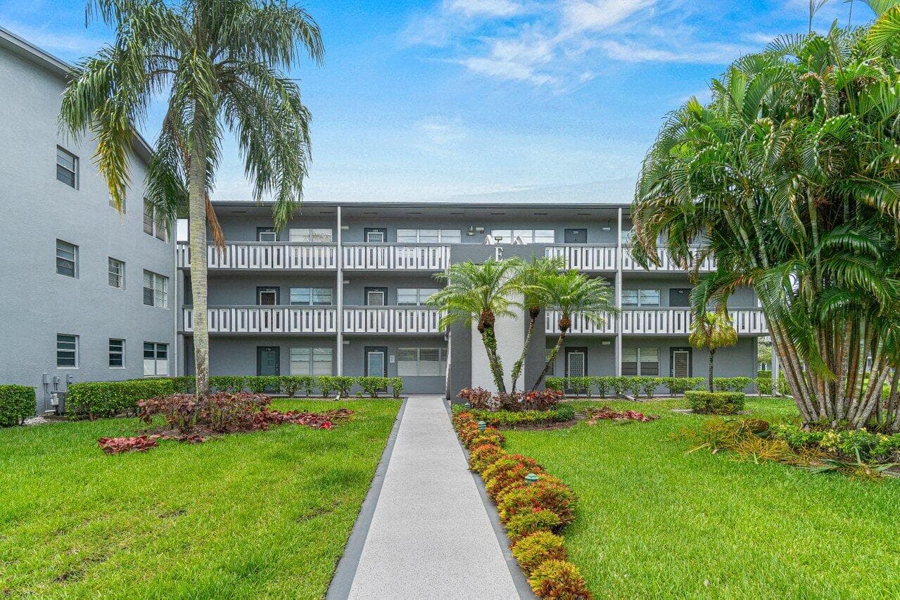 175 Suffolk E, Boca Raton, FL 33434 — photo 18 of 23