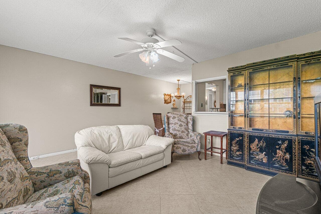 175 Suffolk E, Boca Raton, FL 33434 — photo 6 of 23