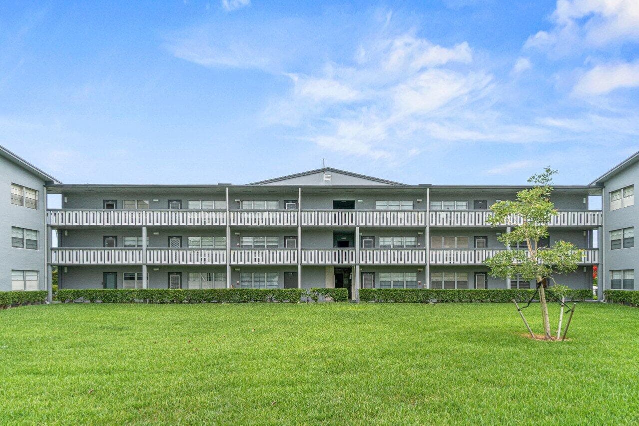175 Suffolk E, Boca Raton, FL 33434 — photo 21 of 23