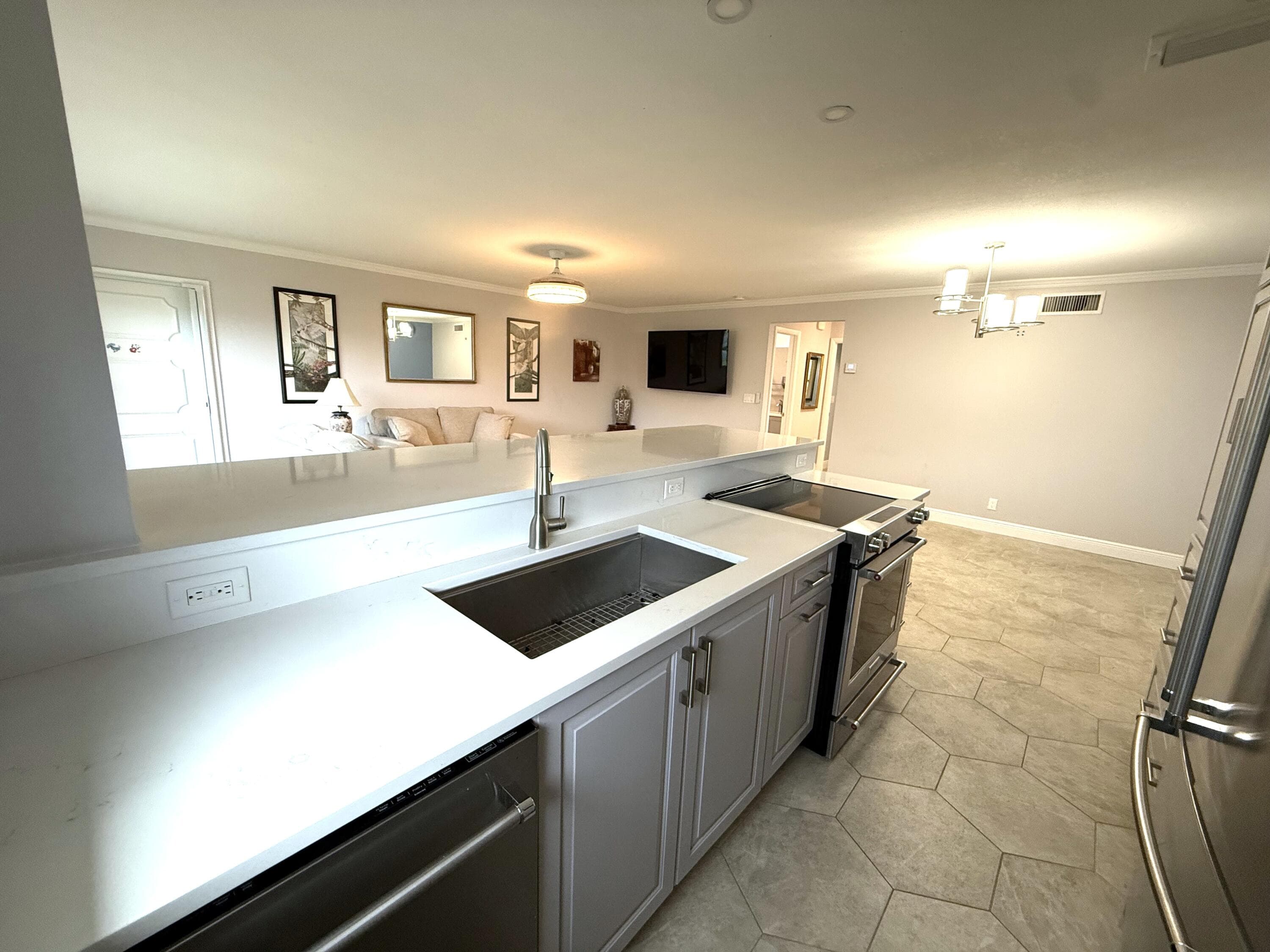 916 Savannas Point Drive E, Fort Pierce, FL 34982 — photo 10 of 49