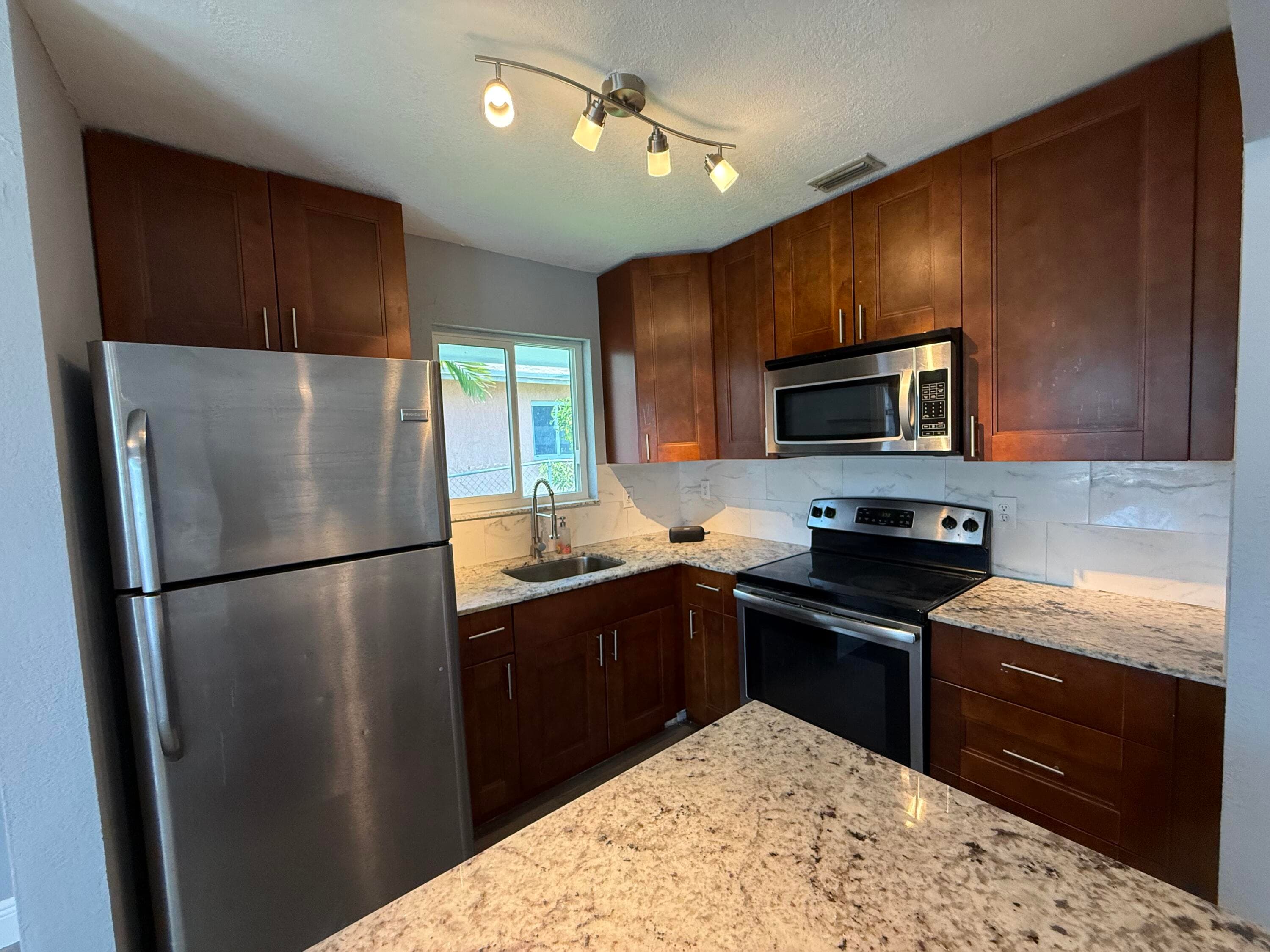 5441 SW 18th Street, West Park, FL 33023 — photo 8 of 26