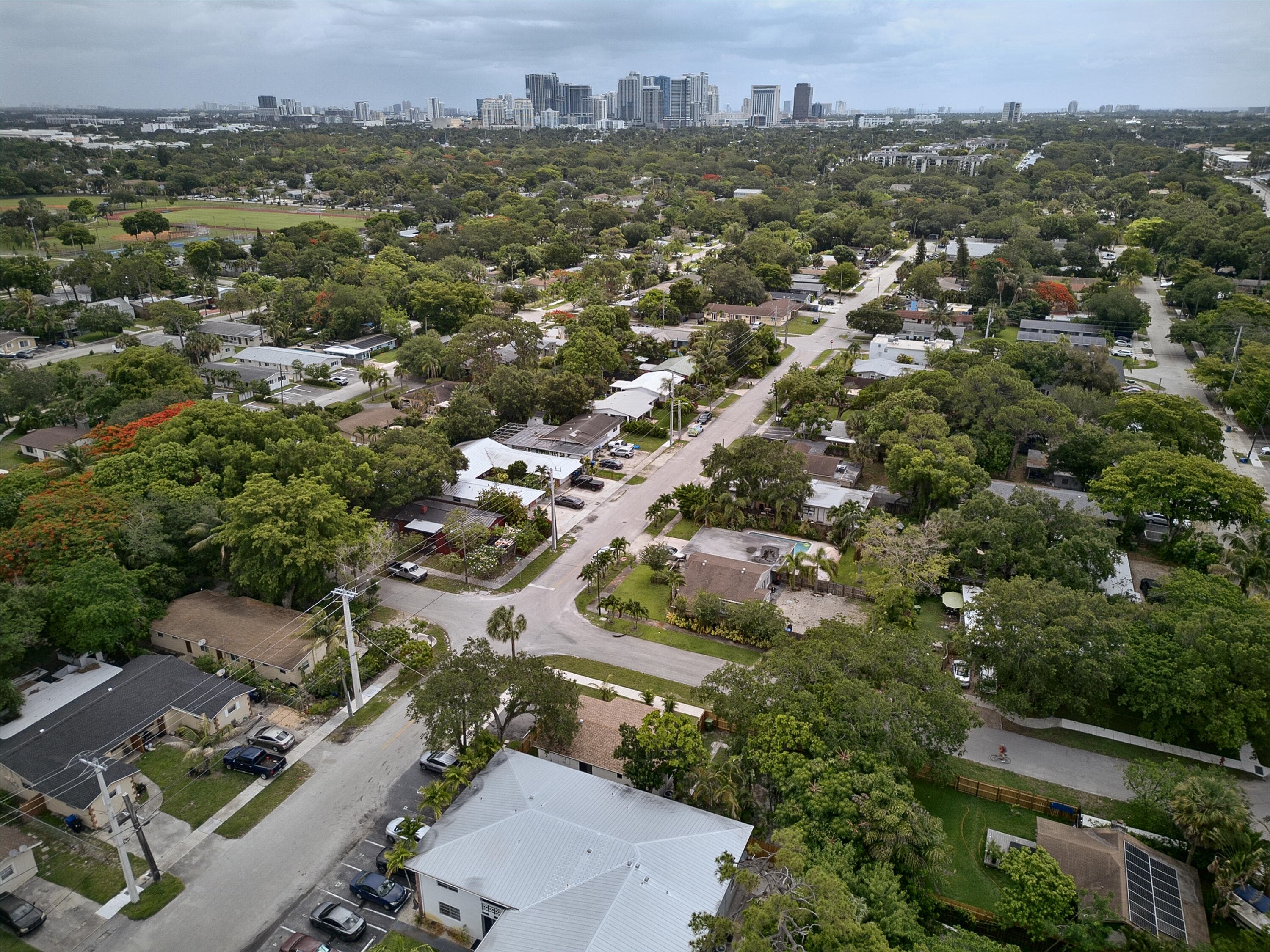 1101 SW 19th Avenue, Fort Lauderdale, FL 33312 — photo 11 of 45