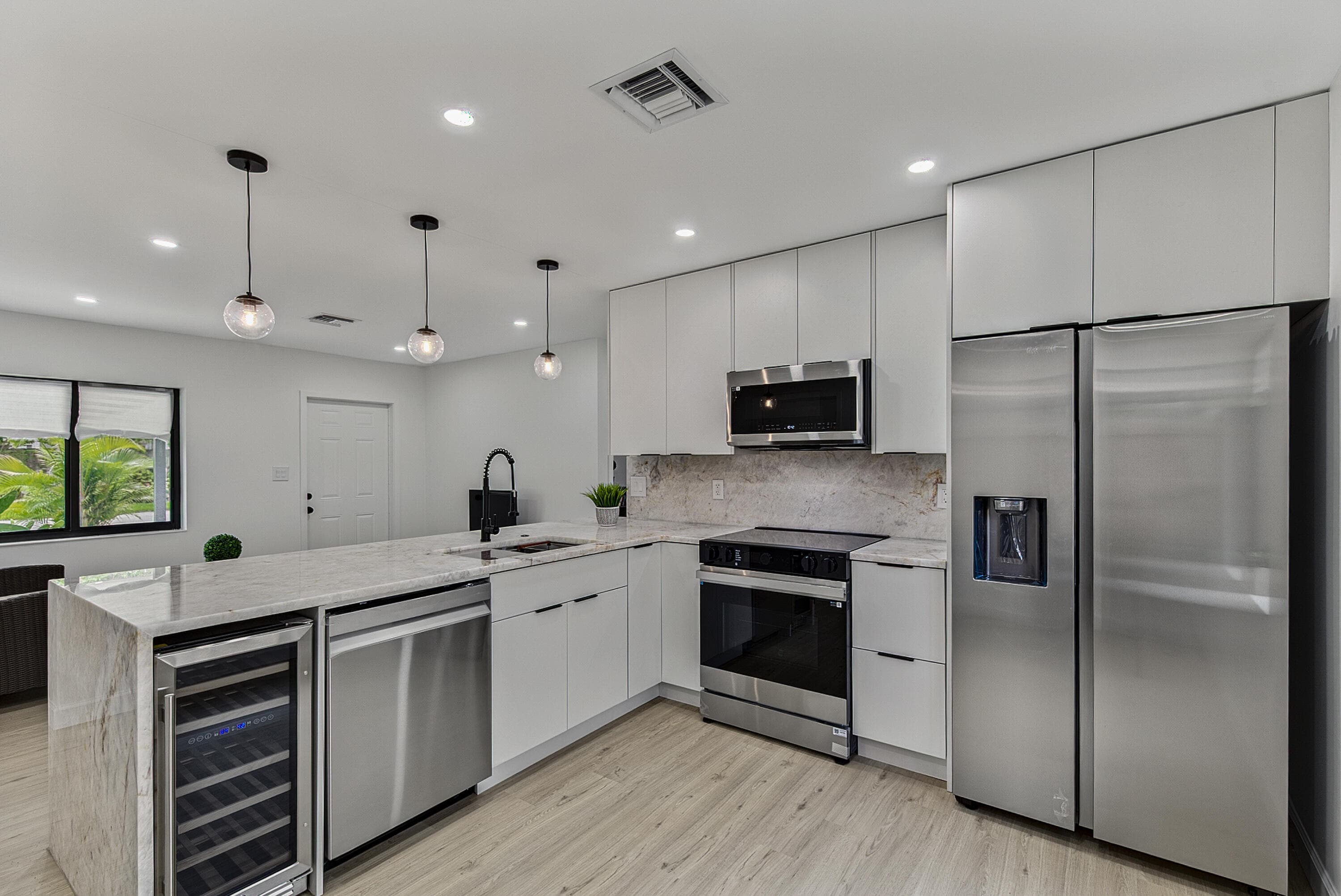1101 SW 19th Avenue, Fort Lauderdale, FL 33312 — photo 3 of 45