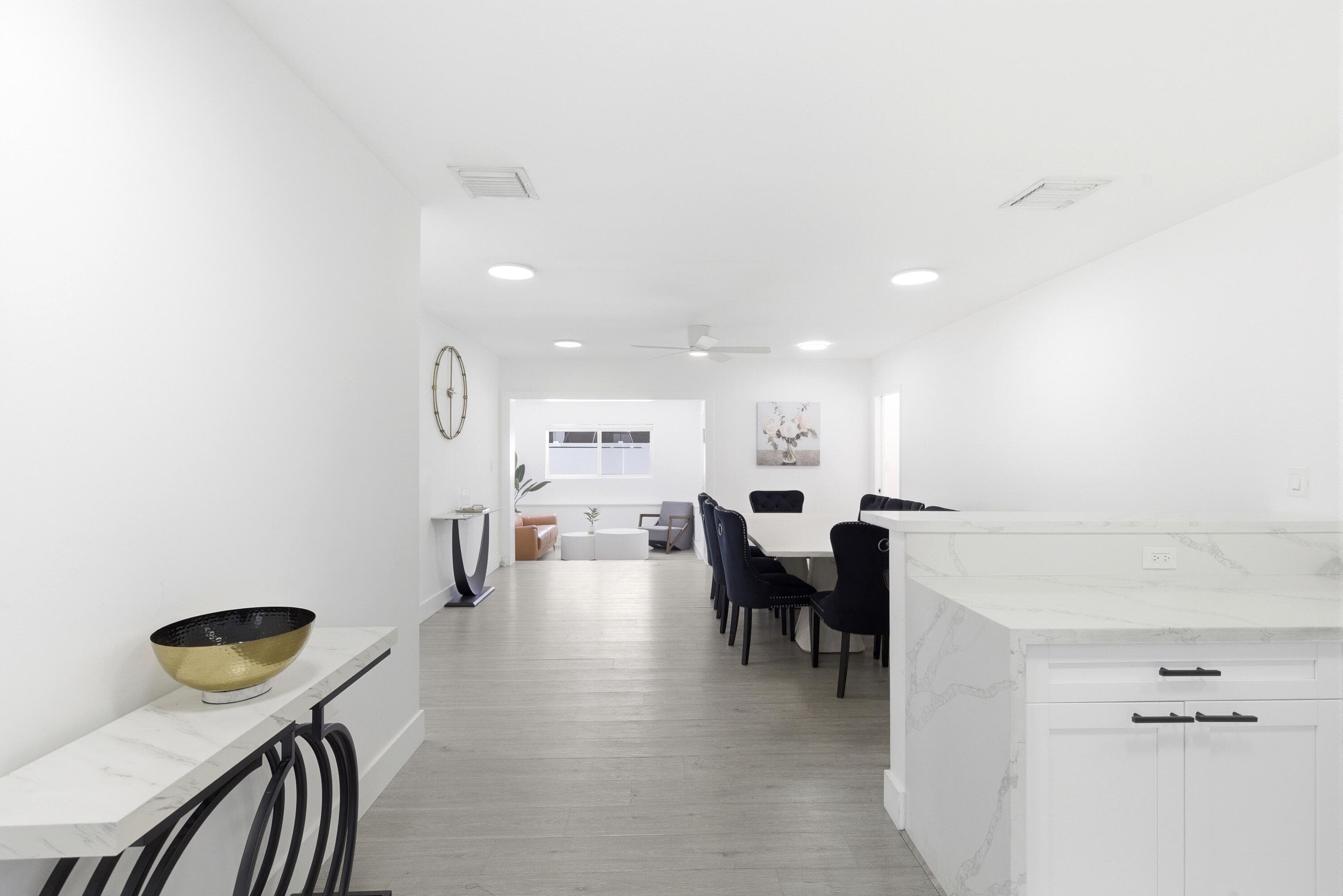 6444 Oak Street, Hollywood, FL 33024 — photo 3 of 32