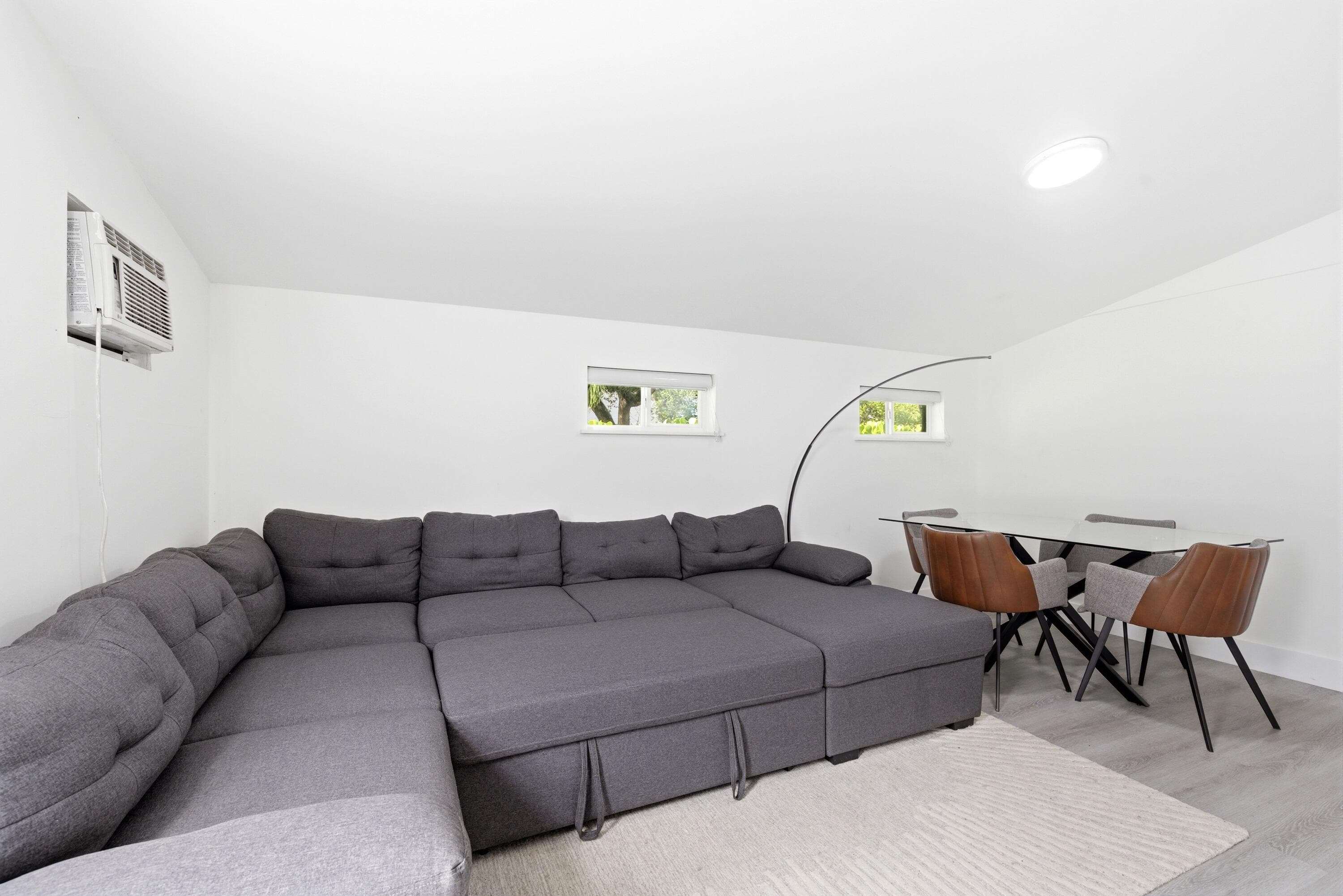 6444 Oak Street, Hollywood, FL 33024 — photo 26 of 32
