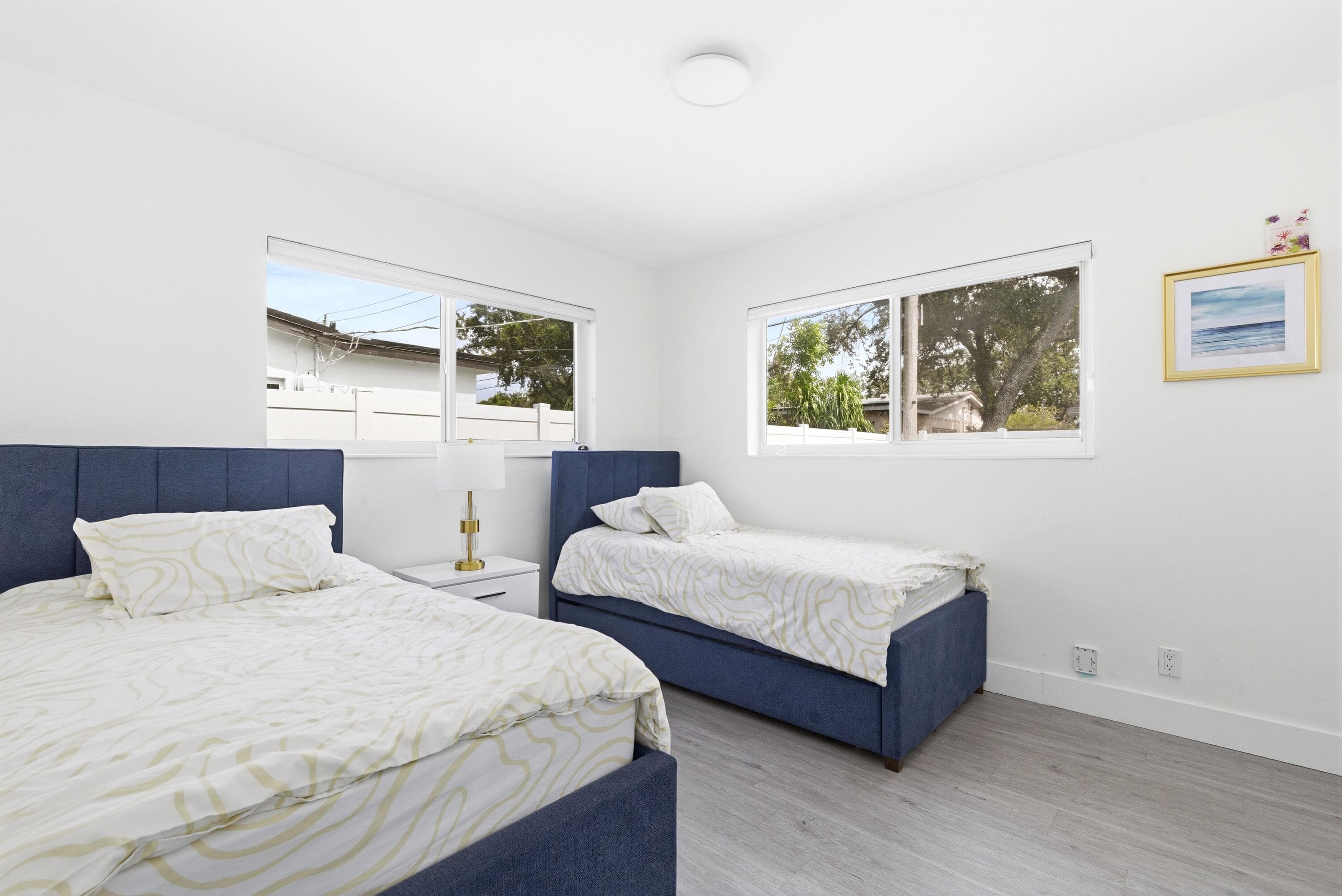 6444 Oak Street, Hollywood, FL 33024 — photo 19 of 32