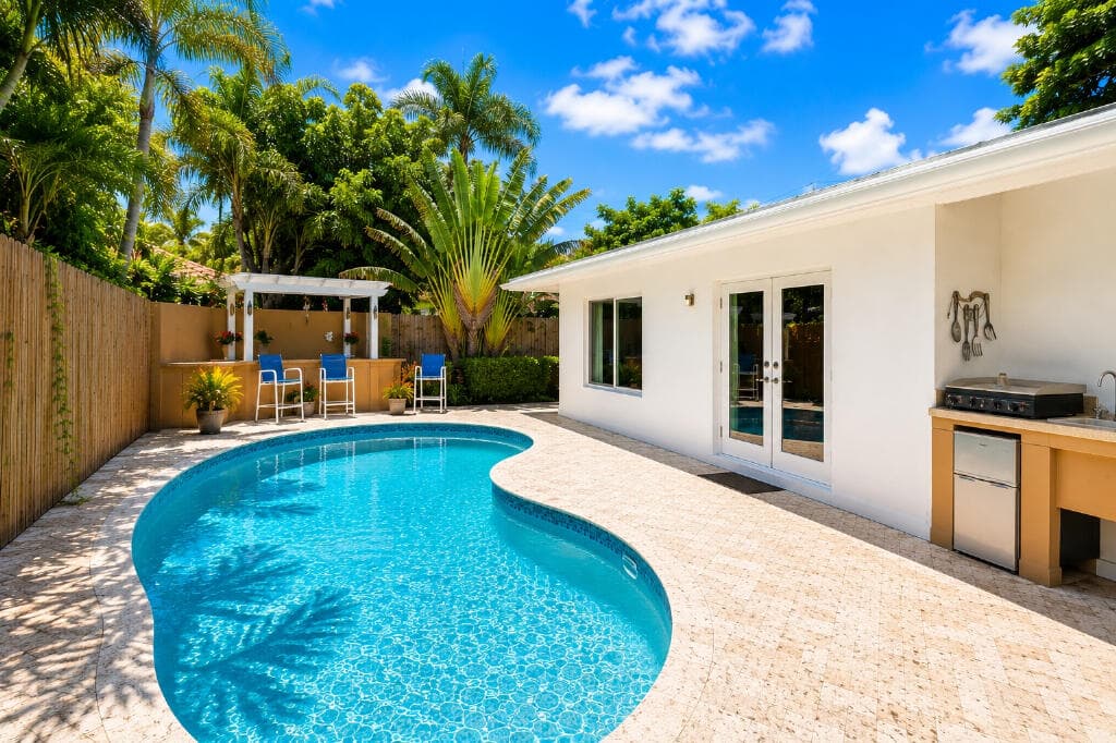 2200 NE 32nd Avenue, Fort Lauderdale, FL 33305 — photo 5 of 15