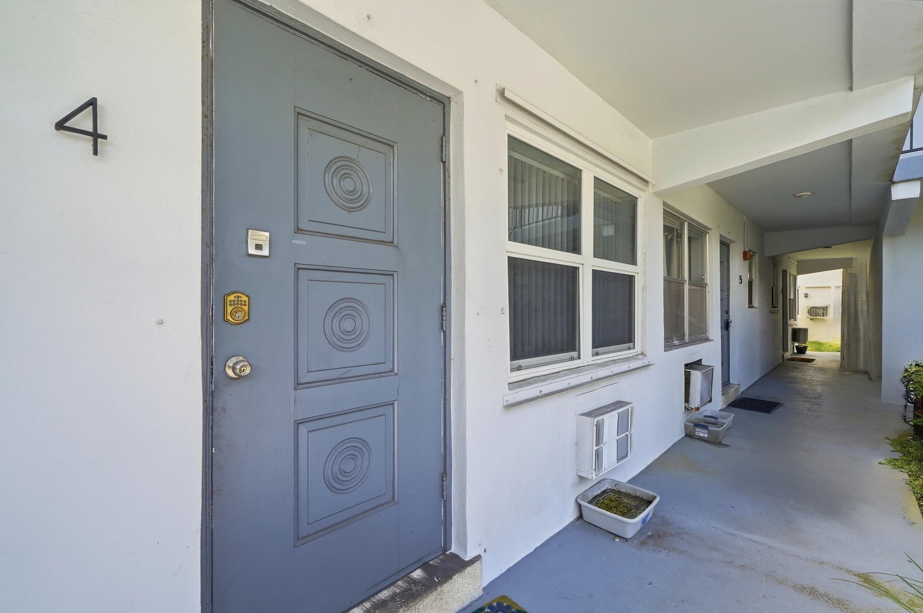 3510 Harrison Street 4, Hollywood, FL 33021 — photo 4 of 31