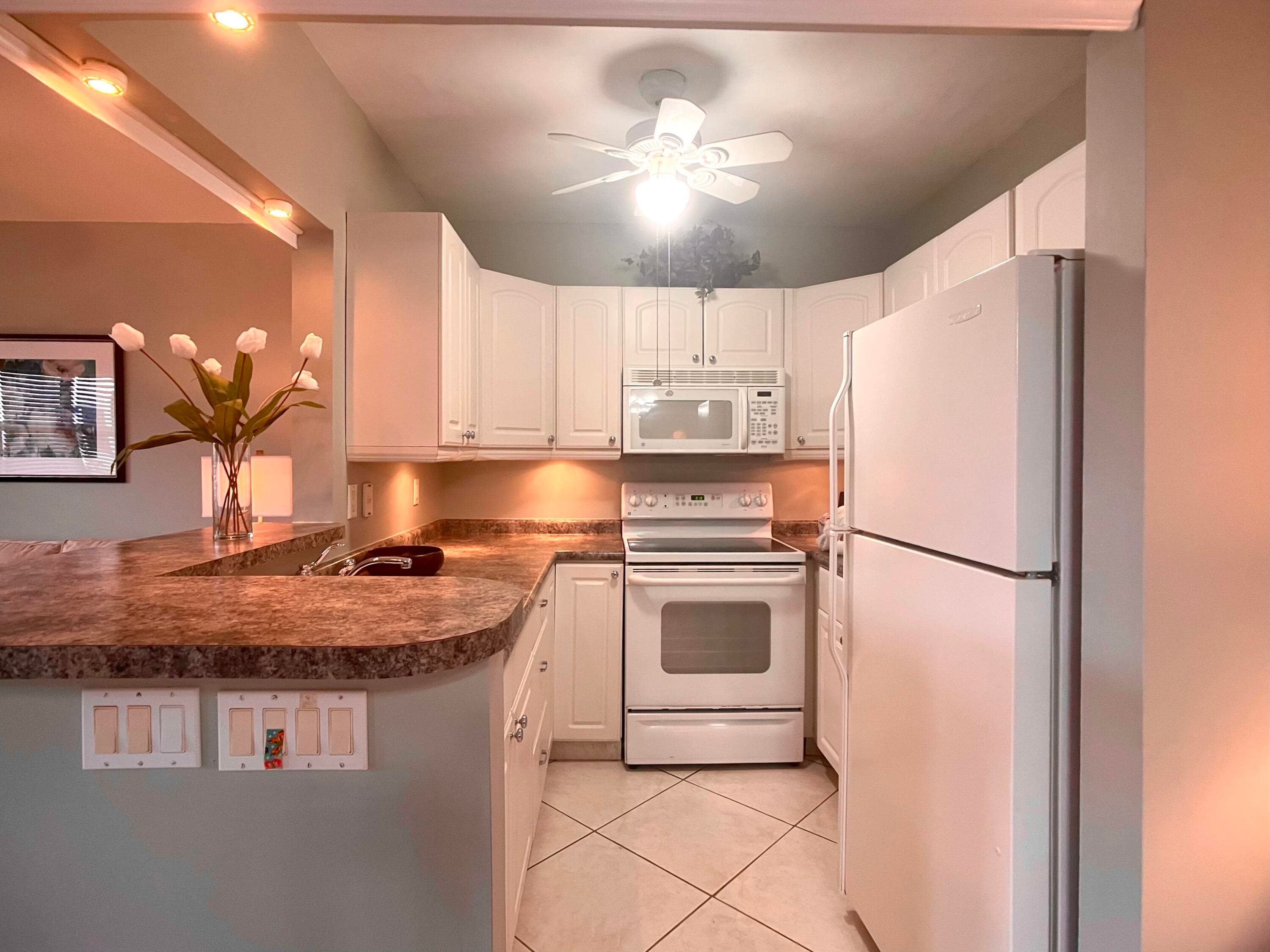 243 Coventry K, West Palm Beach, FL 33417 — photo 3 of 30