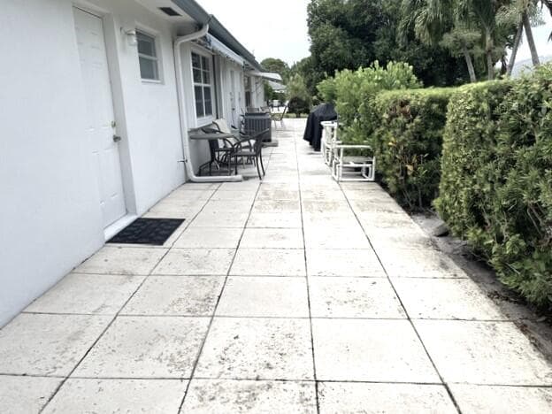 1152 Circle Drive D, Delray Beach, FL 33445 — photo 35 of 47
