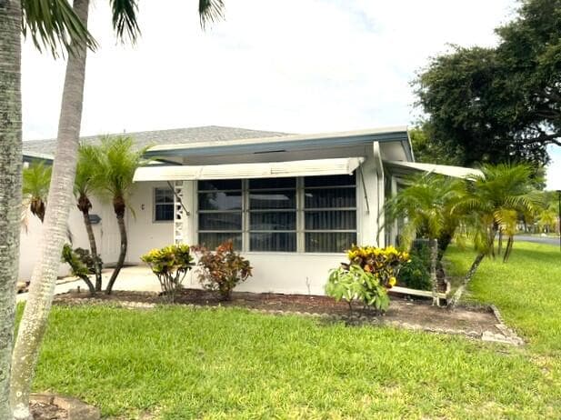 1152 Circle Drive D, Delray Beach, FL 33445 — photo 1 of 47