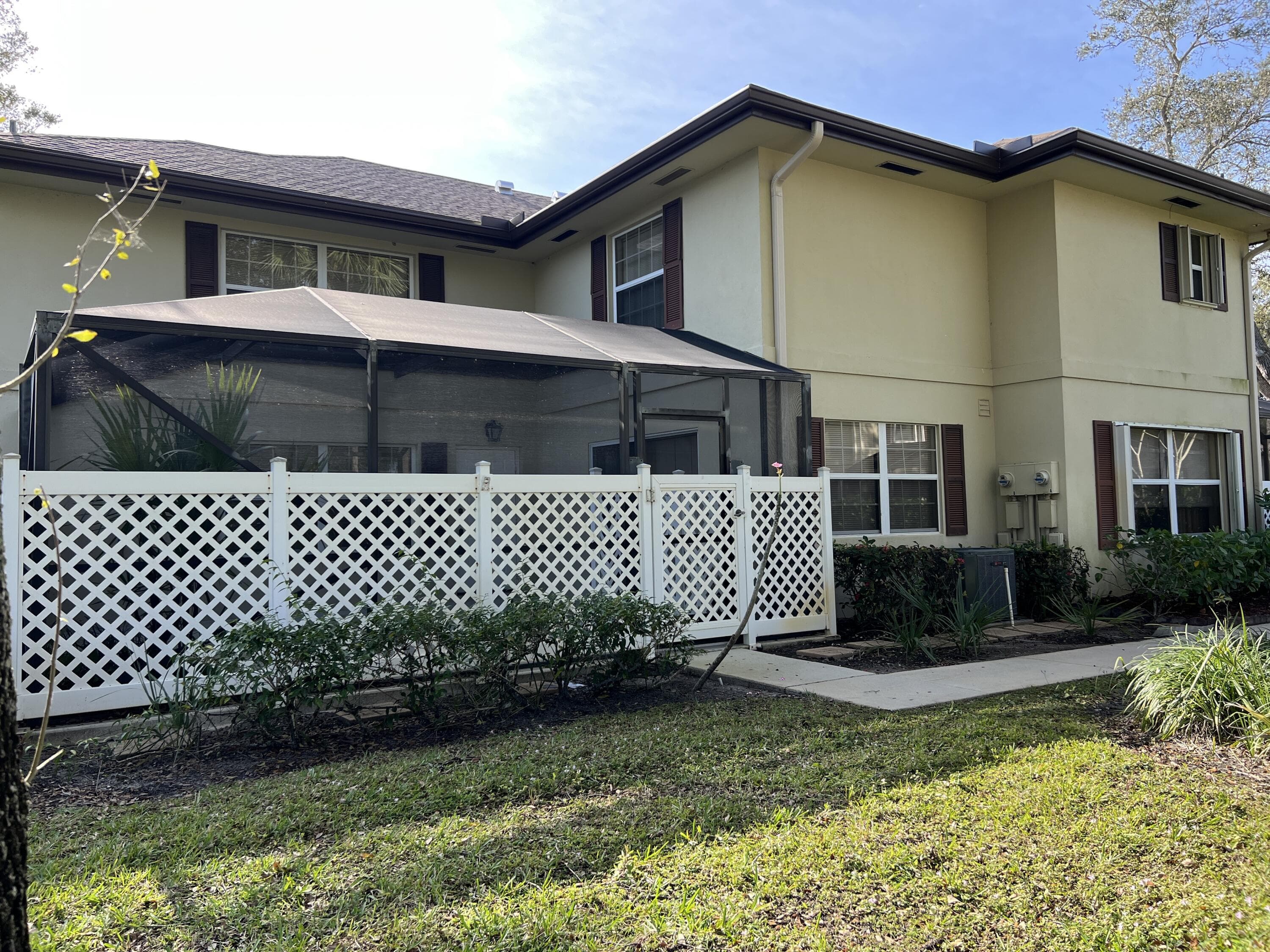36 Danbury Court B, Royal Palm Beach, FL 33411 — photo 1 of 27