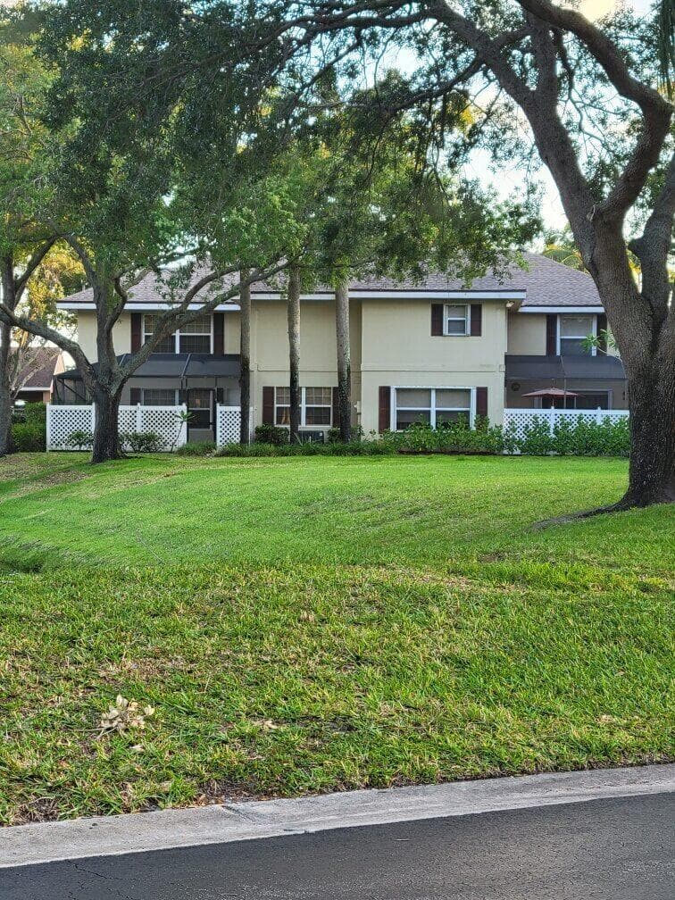 36 Danbury Court B, Royal Palm Beach, FL 33411 — photo 6 of 27