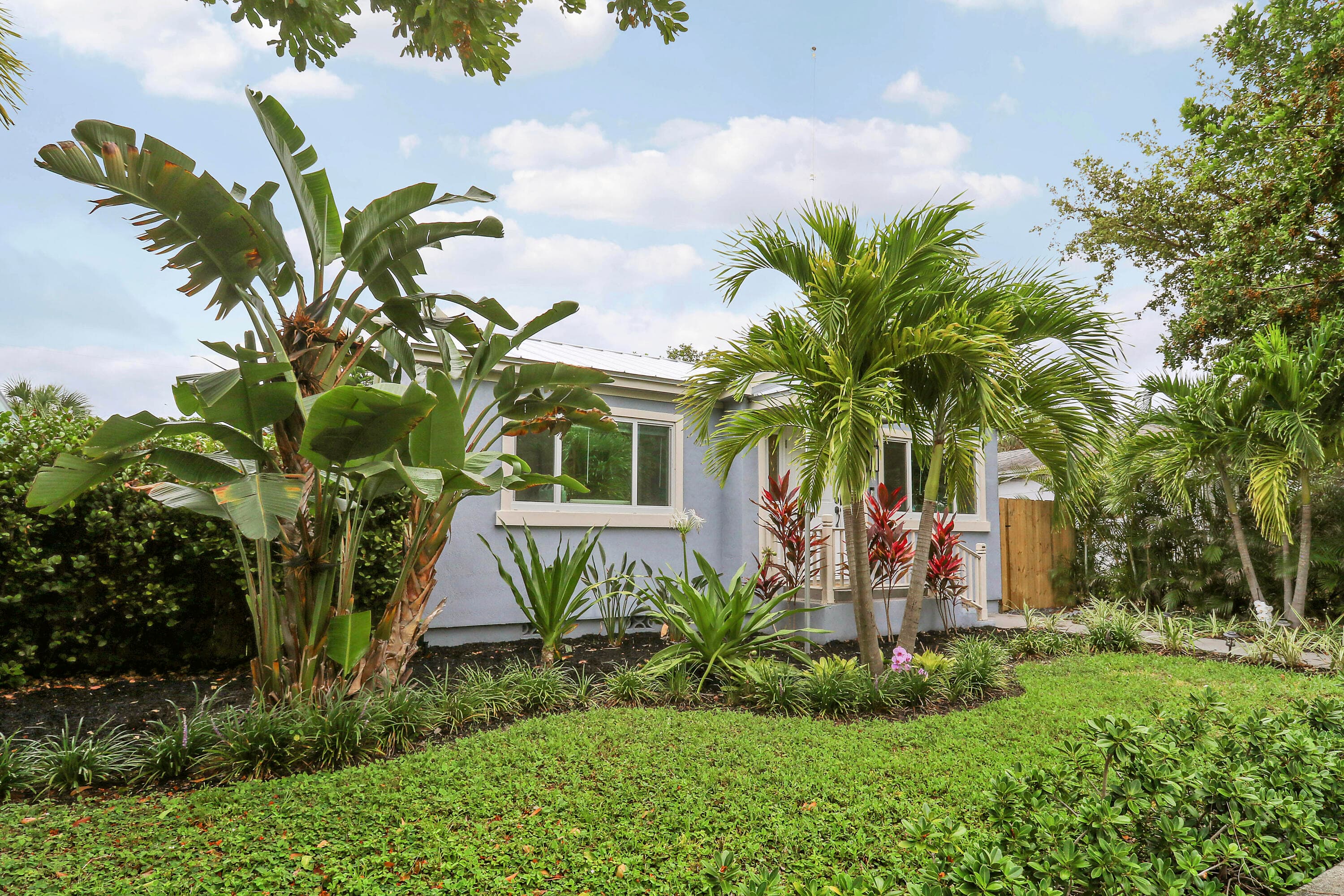 428 S C Street, Lake Worth, FL 33460 — photo 2 of 28