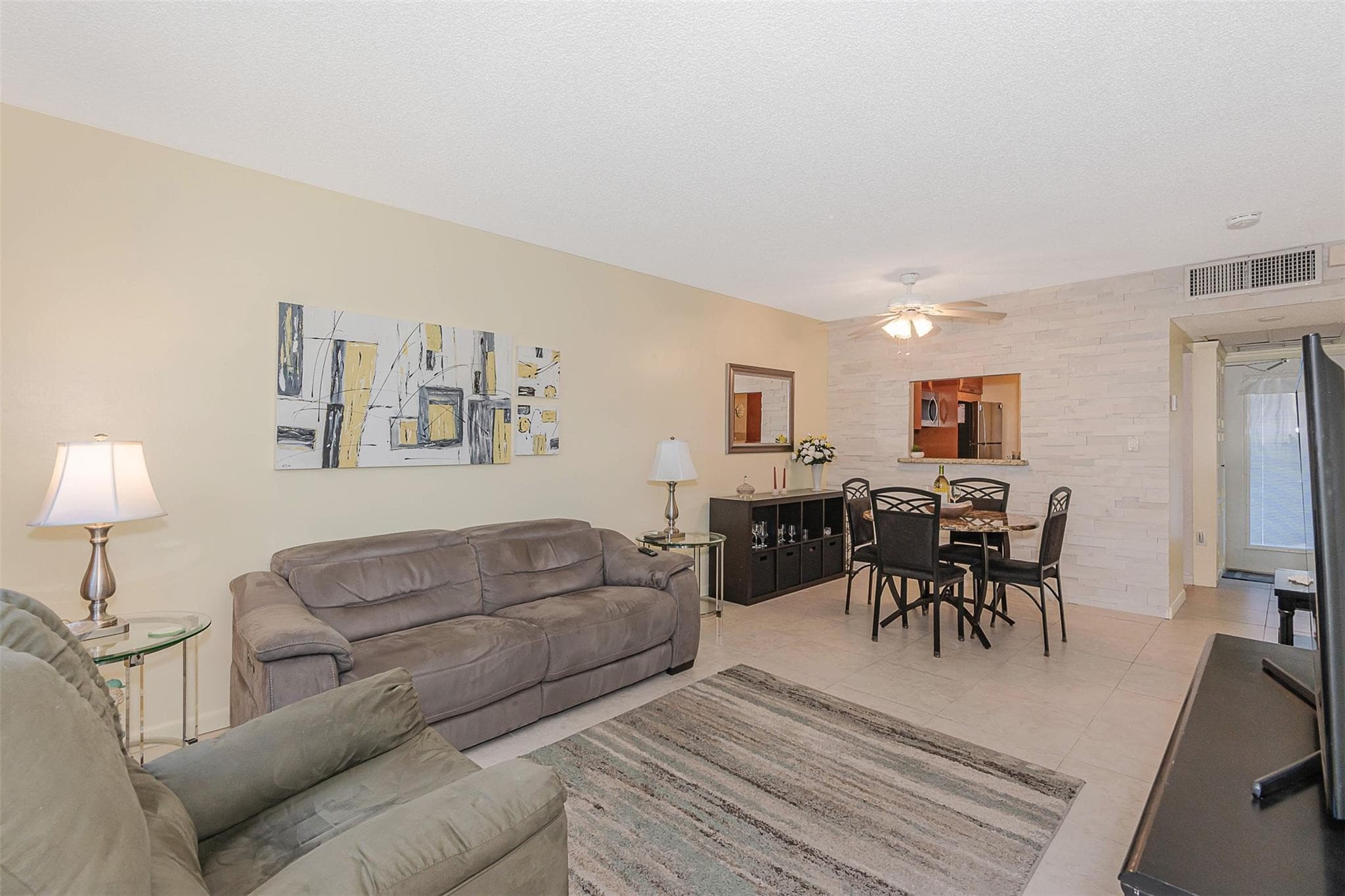 3431 NW 50th Avenue 104, Lauderdale Lakes, FL 33319 — photo 8 of 34